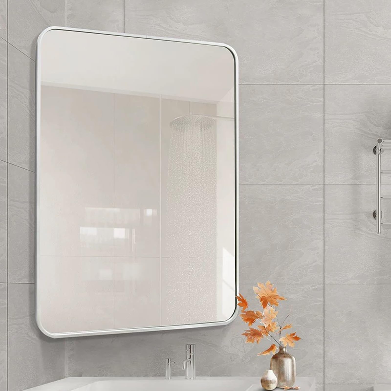 Espejo de maquillaje de 50x70 cm para transformar tu baño en un espacio de belleza