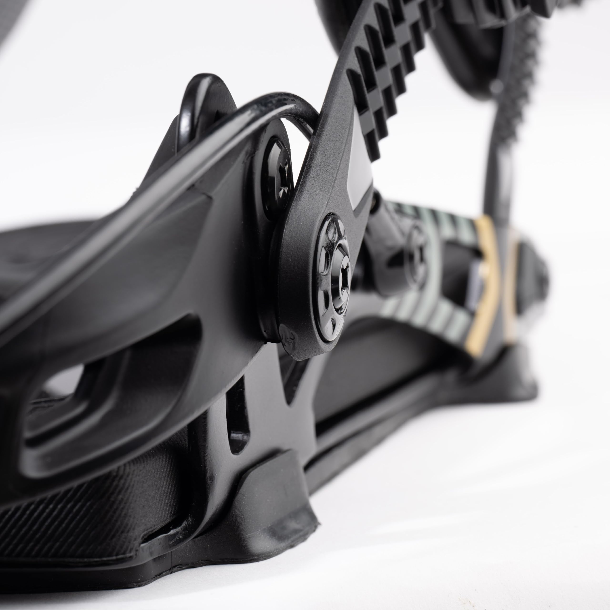 Fixations de Snowboard Nidecker Flow NX2 All-Mountain Power avec Plaque de Base en Aluminium et Sangle Fusion