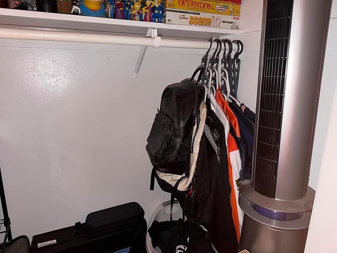 Review Image by AlmightyGoblin