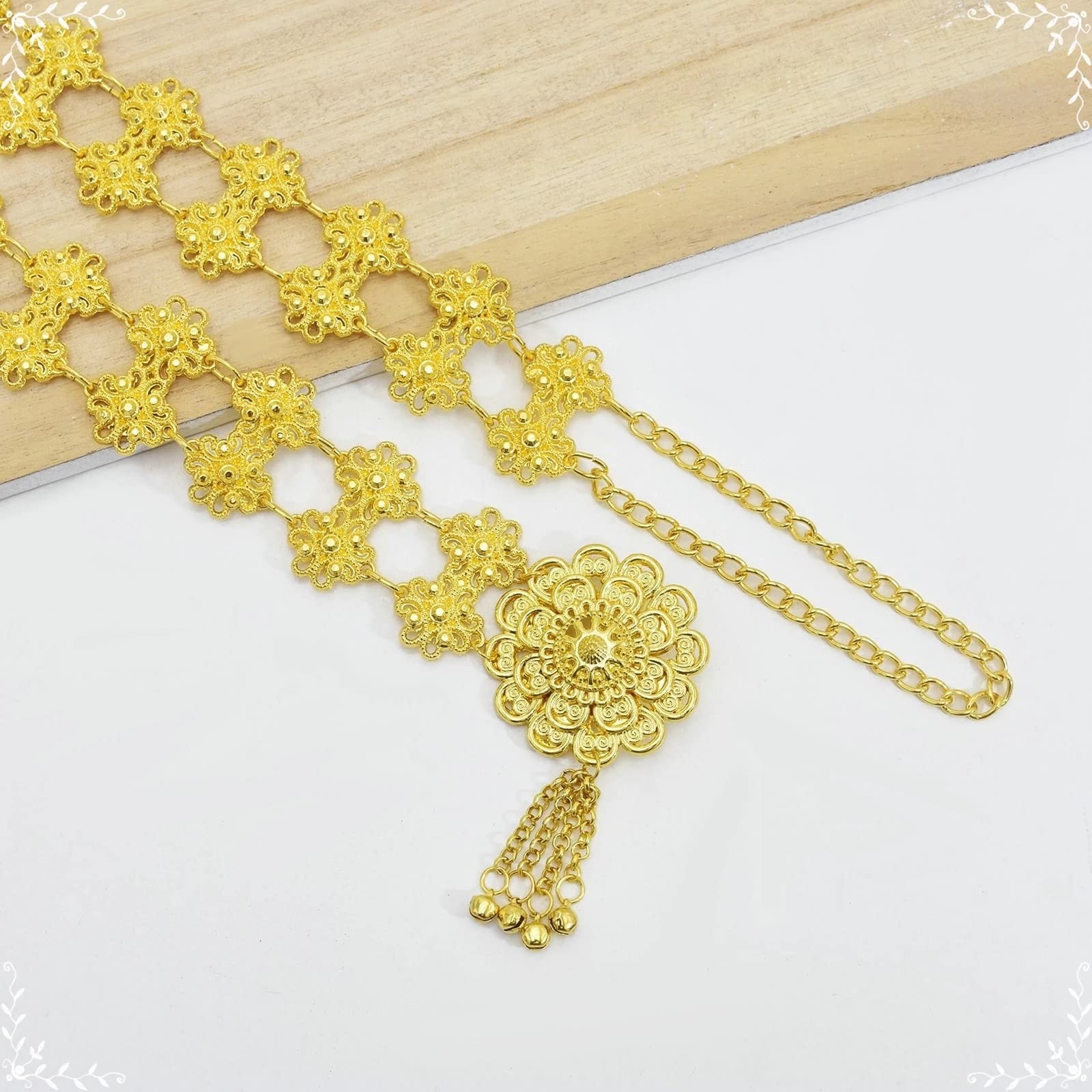Catena del Ventre d'oro Grande, Gioielli in Vita Fiori placcati in Oro con Nappe Catena in Vita 42 Pollici (107 cm) Gioielli per Il Corpo per Le Donne