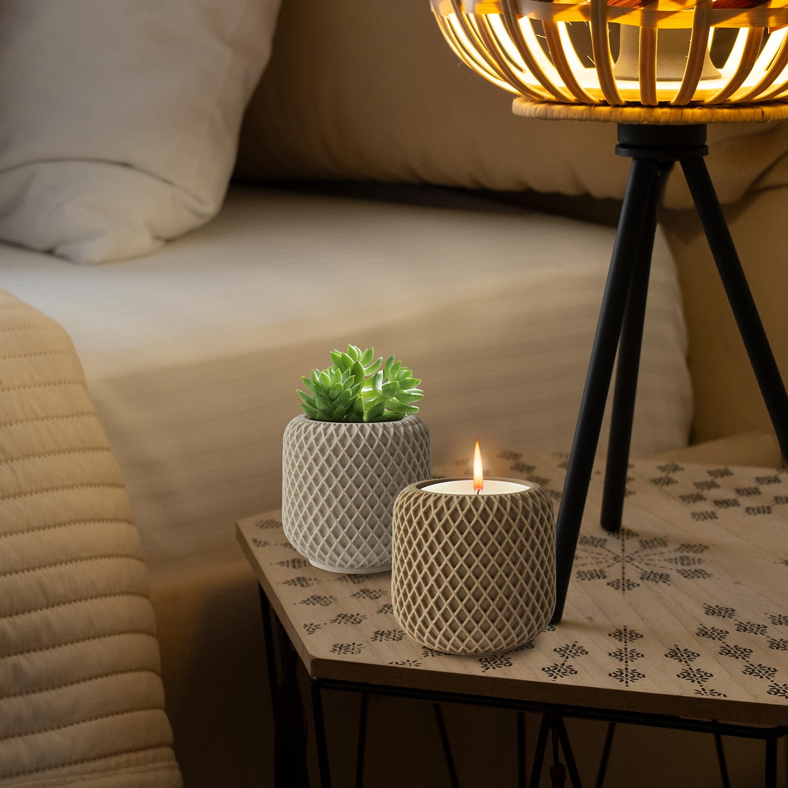 Moule en silicone pour résine en forme de vase facetté