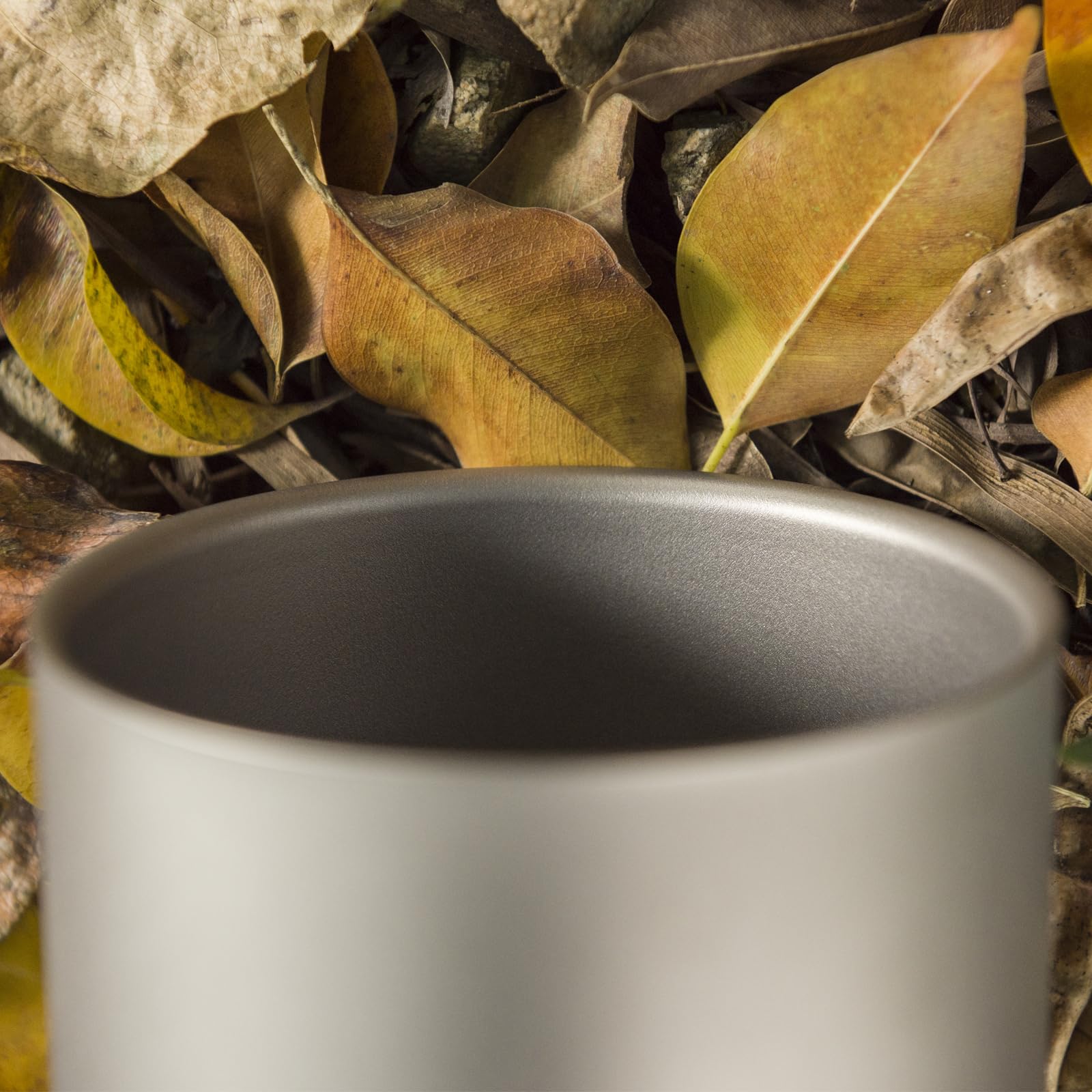 Keith Tasse en titane à double paroi pour le camping, l'extérieur, café, thé, avec couvercle et poignée pliable (300 ml)