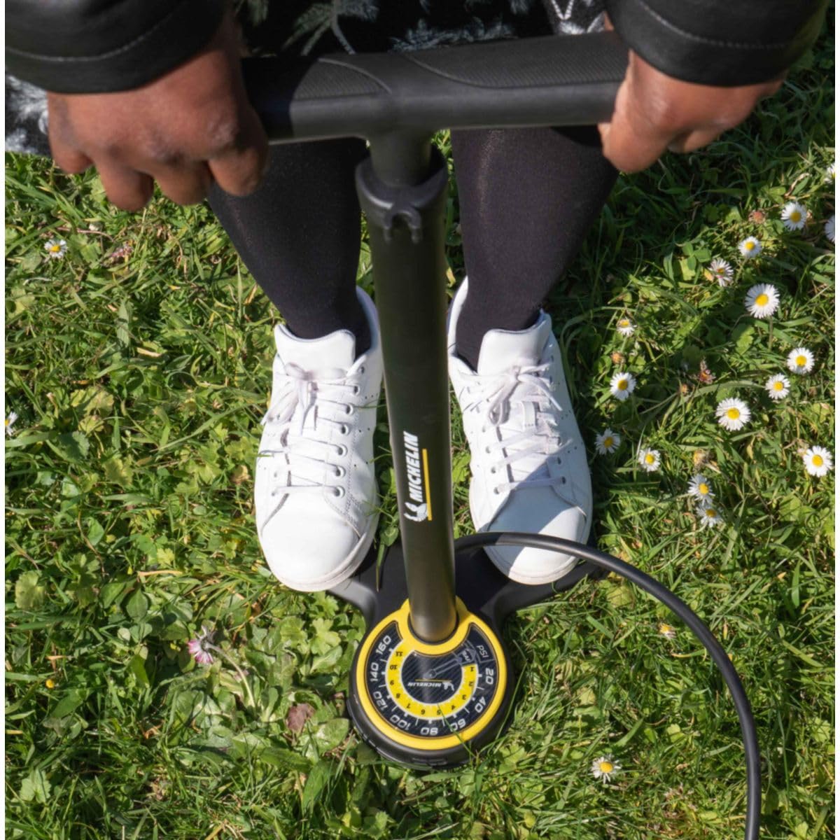 Pompe à Pied en Acier MICHELIN avec Manomètre - Pompe à Vélo Tri-Valve Compatible VTT, VTC, VAE