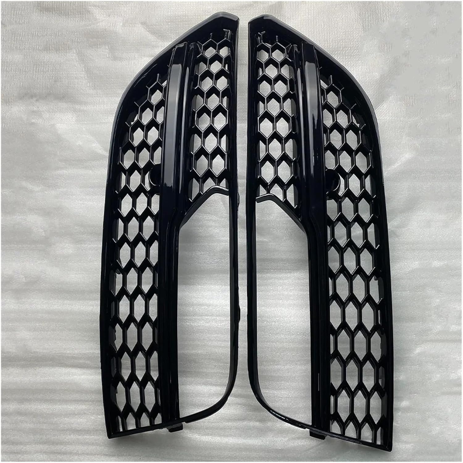 Right Side Car Front Bumper Fog Light Lamp Grille Grill Cover Mesh Honeycomb Hex Black/Sliver Fit For Audi A3 Hatchback 2013-2016 Fog Light Grille(Glossy Black)