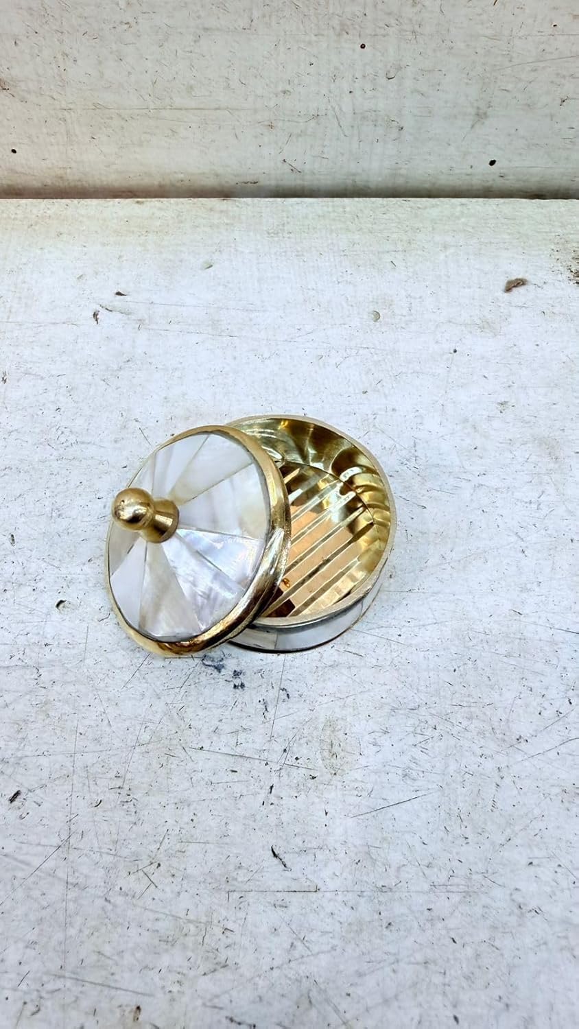 Boîte à bijoux ronde petit rangement avec couvercle en nacre et laiton