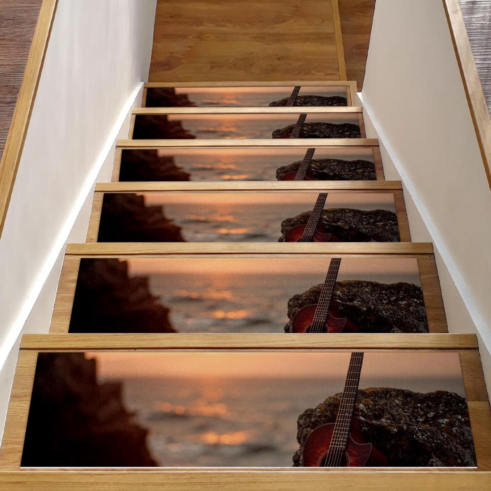 Tapis d'escalier antidérapants lavables pour protéger les marches en bois avec style guitare