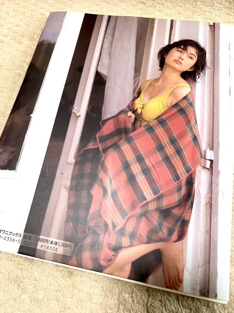 小島聖 Amazon.co.jp: 小島聖 1st写真集 PLaGe : おもちゃ