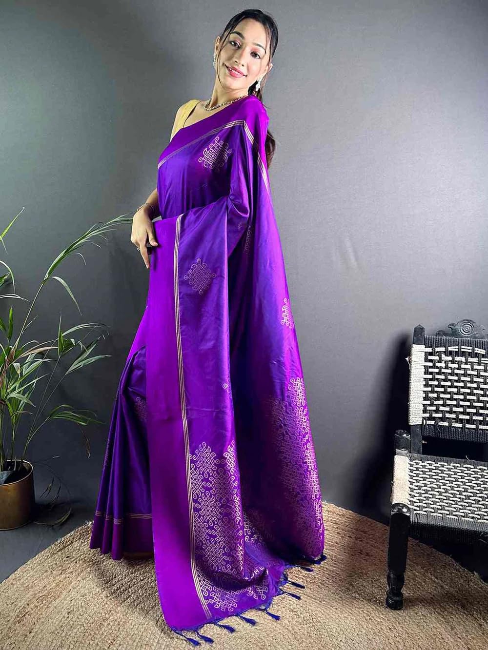 SGF11 Women's Kanjivaram Pure Soft Silk Saree With Unstiched Blouse Piece product image 4