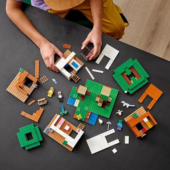LEGO Minecraft 21174 Treehouse, Toy Building Blocks, Video Games, House, For Boys and Girls, Ages 9 and Up