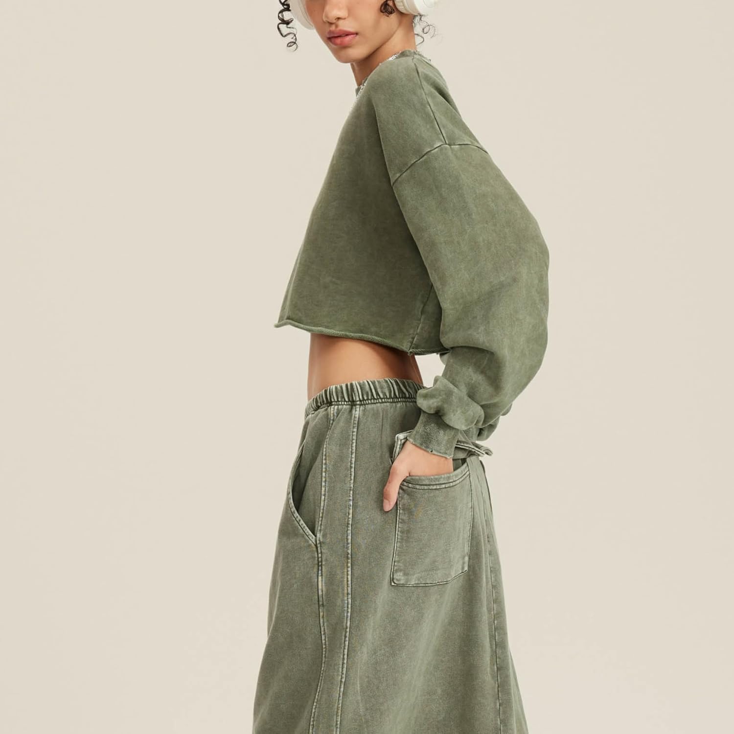 Hixiaohe Womens Cropped Sweatshirts Vintage Long Sleeve Pullover Tops Acid Wash Sweatshirt Hoodies for Women Workout Crop Top - Image 4