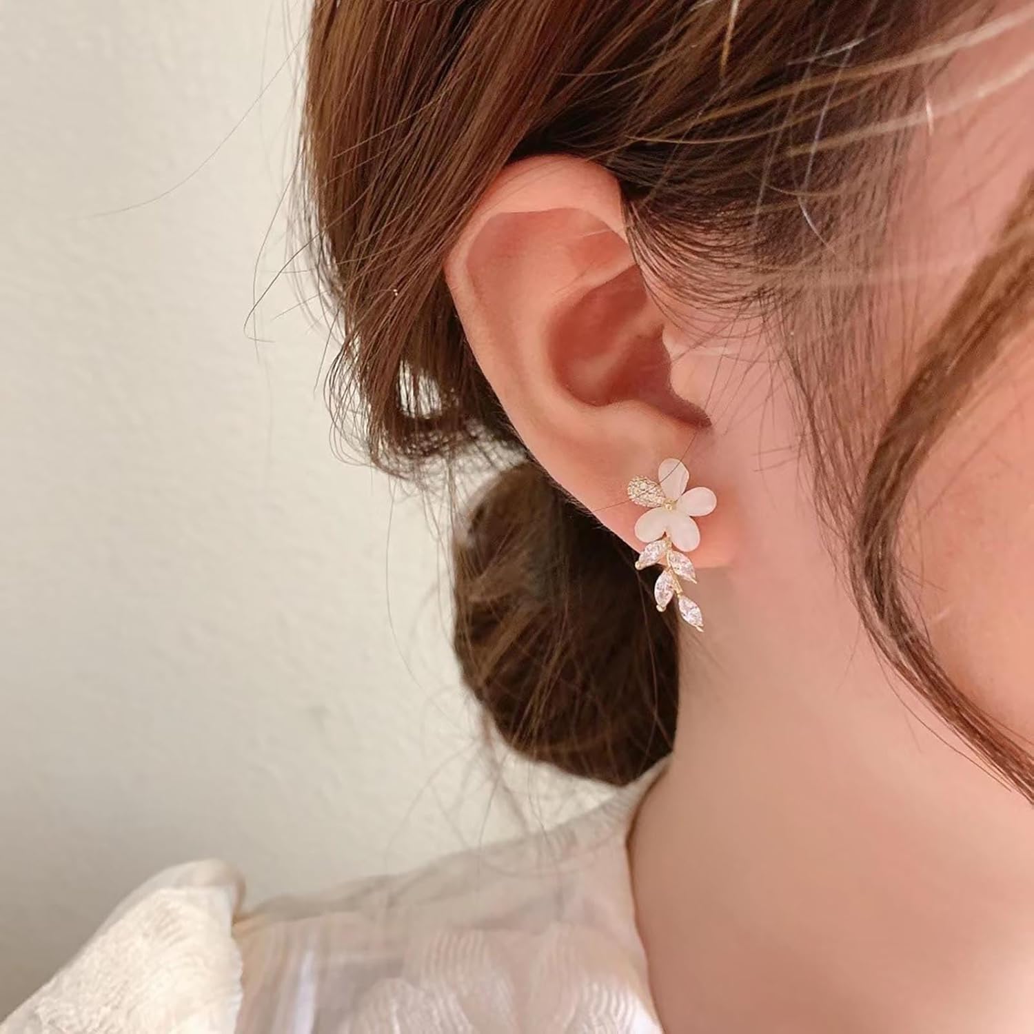 Vintage Crystal Flower Ear Climber Earrings Moonstone Flower Dangle Earrings Gold Cz Leaf Drop Earrings Rhinestone Leaf Stud Earrings Jewelry for Women - Image 2