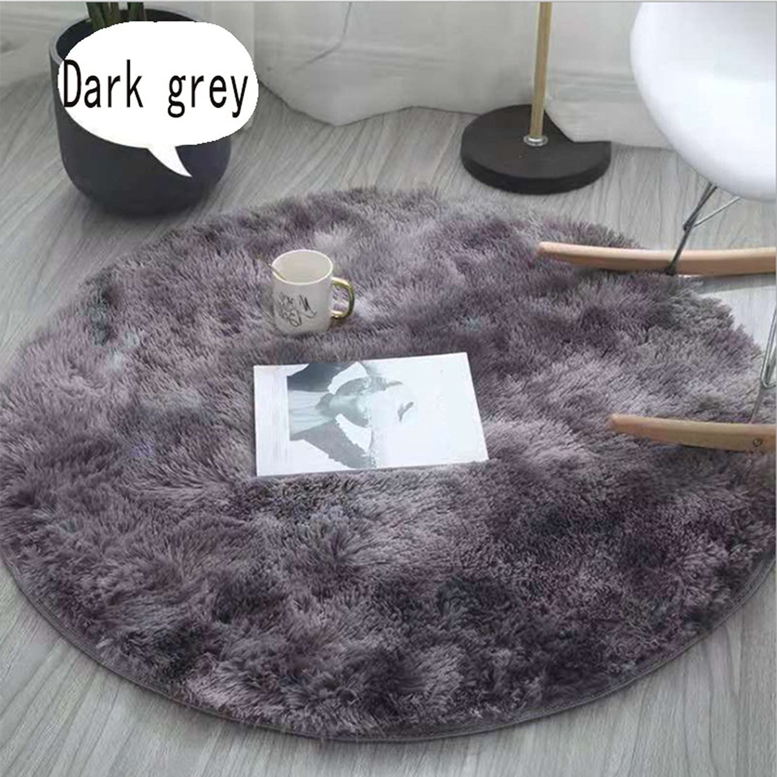 Tapis rond moderne G 180x180 pour créer un coin lecture cosy et chaleureux