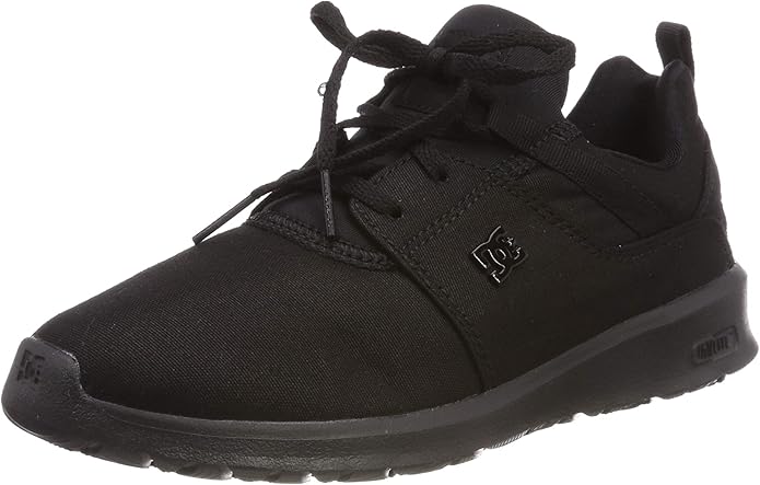 dc skateboarding shoes