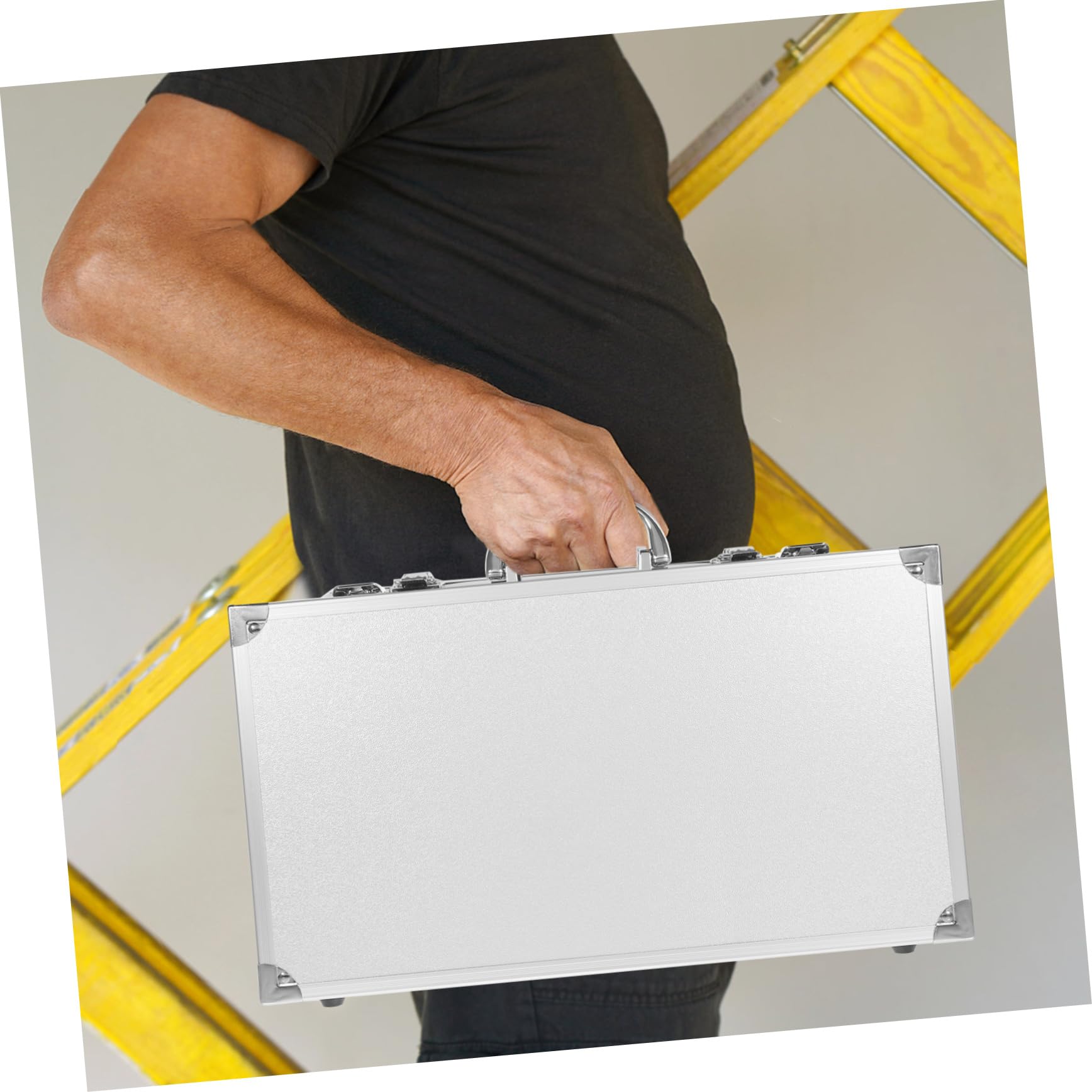 Aluminiowa twarda walizka na narzędzia z przenośnym wyświetlaczem podróżny pojemnik na makijaż dla mężczyzn, teczka i przechowywanie sprzętu technika.