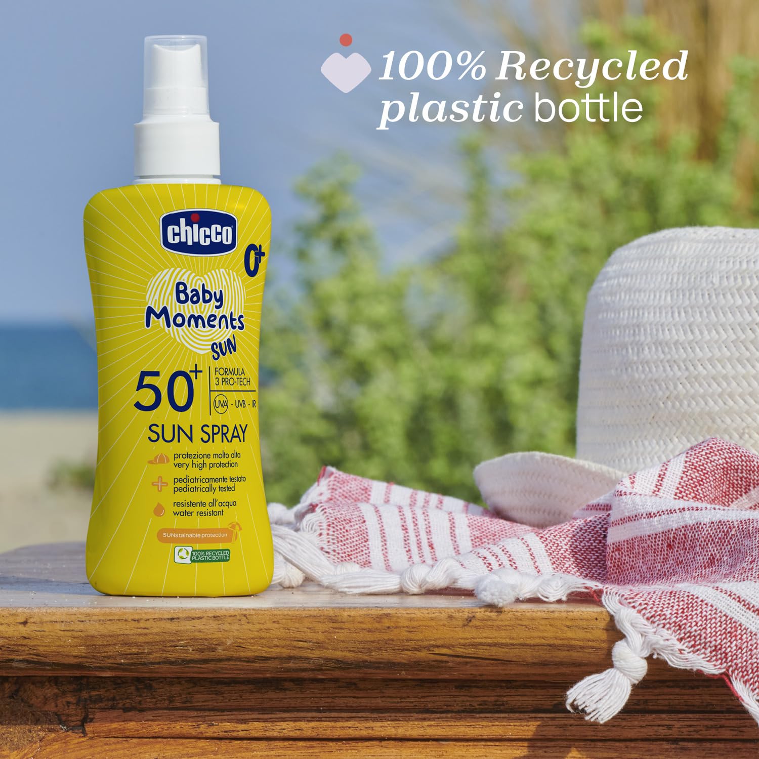 Chicco Spray Lait SPF 50+ Spray Solaire Excellente Protection Peau Sensible de Bébé Protège des Rayons Solaires Léger et Imperméable Hydratant 150ml