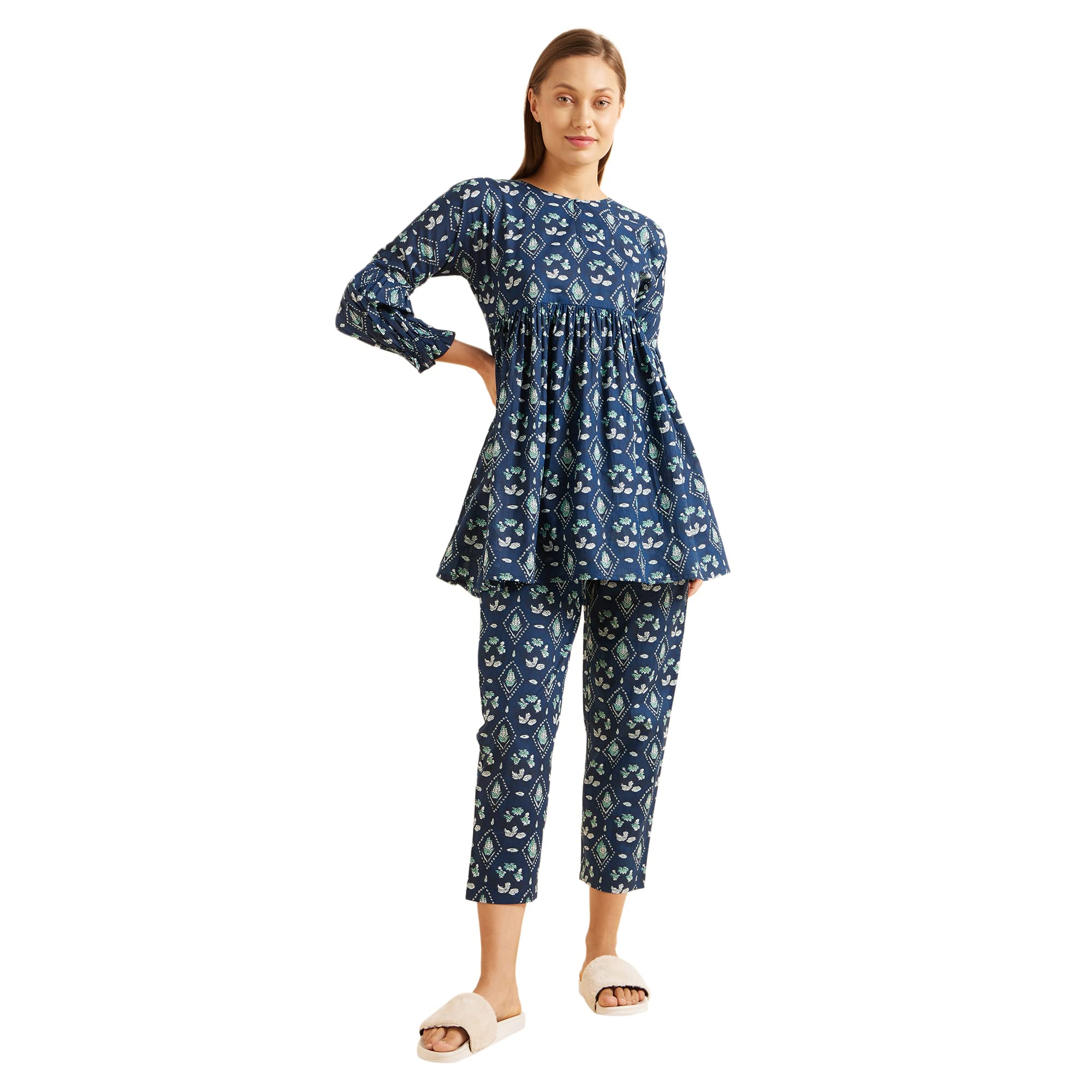 Sweet DreamsSweet Dreams Women Printed Three Fourth Sleeves Pyjama Set
