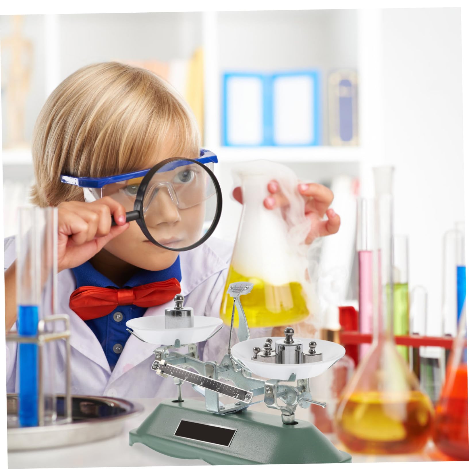 Bilancia da Laboratorio a Tre Travi per Esperimenti Scientifici