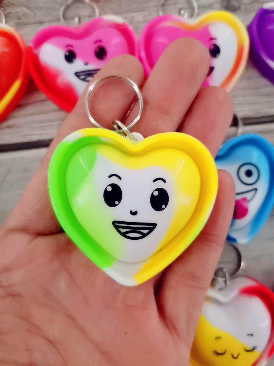 24 packs Bulk heart expression Mini Pop Fidget Backpack Key Chain，boy and Little Girl,Kids Birthday Valentine's Day Party Favors Classroom Student Gifts
