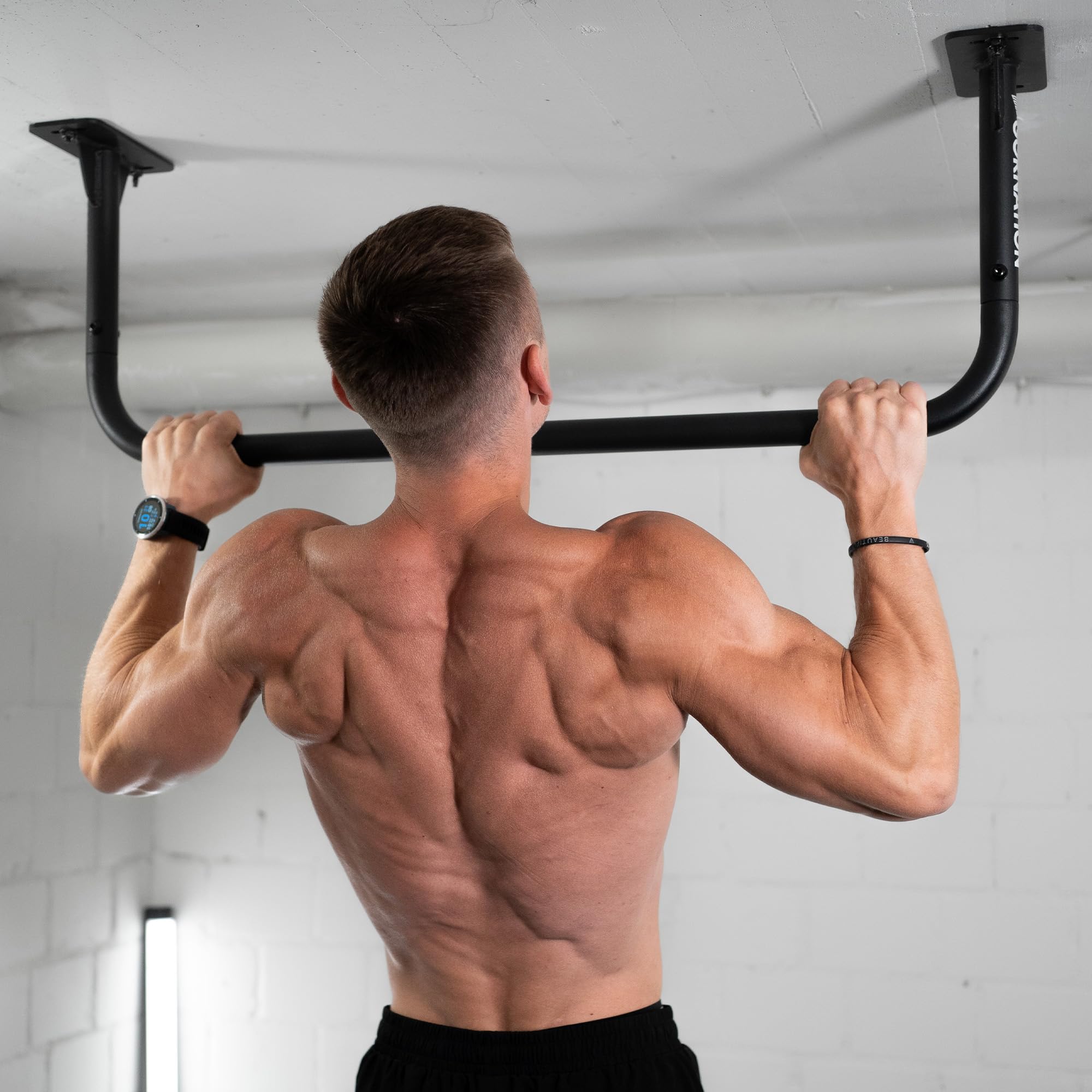 GORNATION Sbarra per Trazioni a Muro, Barra Trazioni Muro o Soffitto, Pull Up Bar Multifunzionale Antiscivolo, Stabile e Resistente, Ideale per Calisthenics, Trazioni, Chin Ups e Allenamenti a Casa