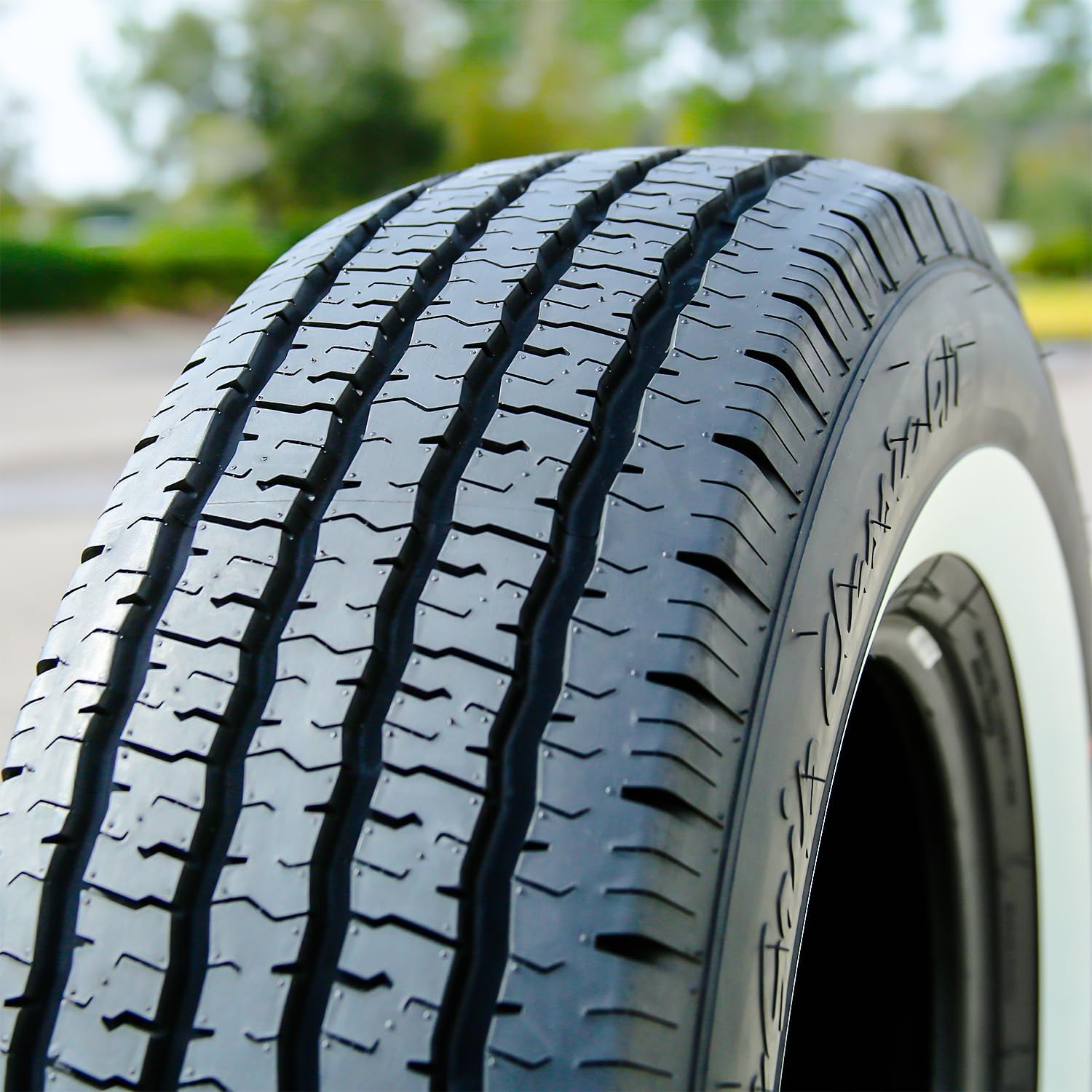 Gripmax MaxGrip Classic G/T Truck/SUV All-Season Touring Radial Tire-235/75R15 235/75/15 235/75-15 105H Load Range SL 4-Ply WSW White Side Wall