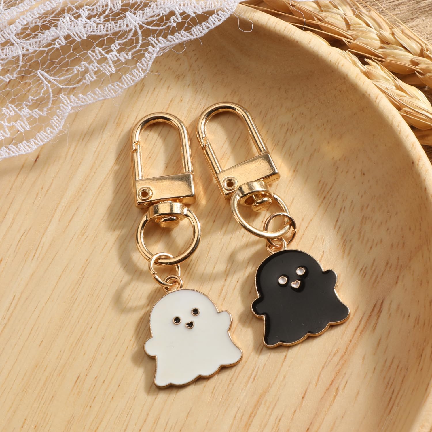 Ghost Keychain Set White and Black Boo Keycharms Spooky Keychains for Women Cute Ghost Charm for Keys Bags Halloween Gifts - Image 3