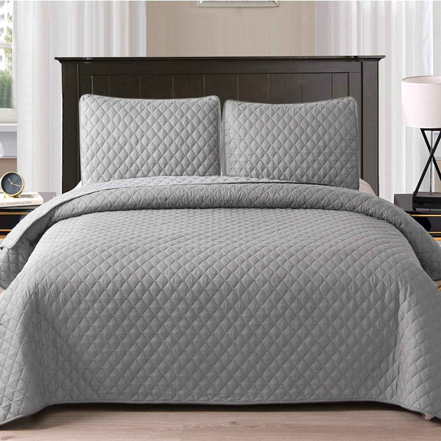 Exclusivo Mezcla Ultrasonic 3 Piece Full/Queen Size Quilt Set with Pillow Shams, Lightweight Bedspread/ Coverlet/ Bed Cover - (Light Grey, 92"x88") : Home & Kitchen