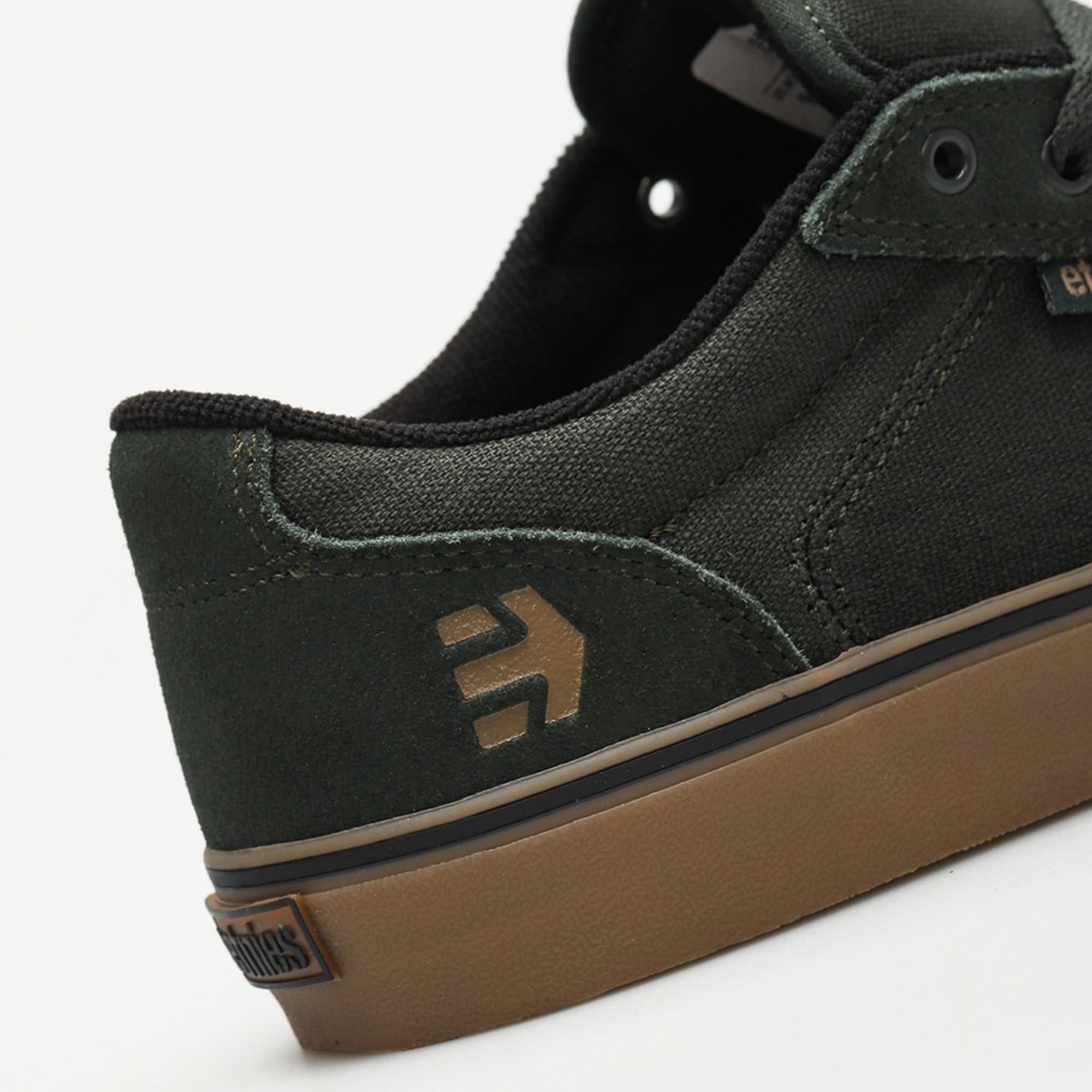 Etnies Barge LS – Classic Skate Look, Slim Vulcanized Silhoutte, Hefty Armored Collar, Reinforced Vulc