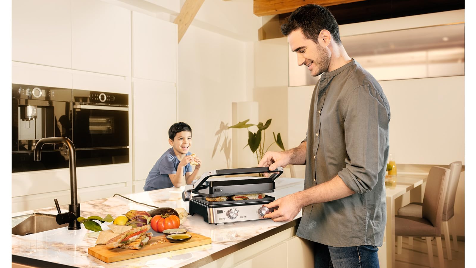 Braun MultiGrill 7 CG7020 3-in-1 Kontaktgrill BBQ Ofen 2000W 230° spülmaschinengeeignet Elektrogrill Indoor