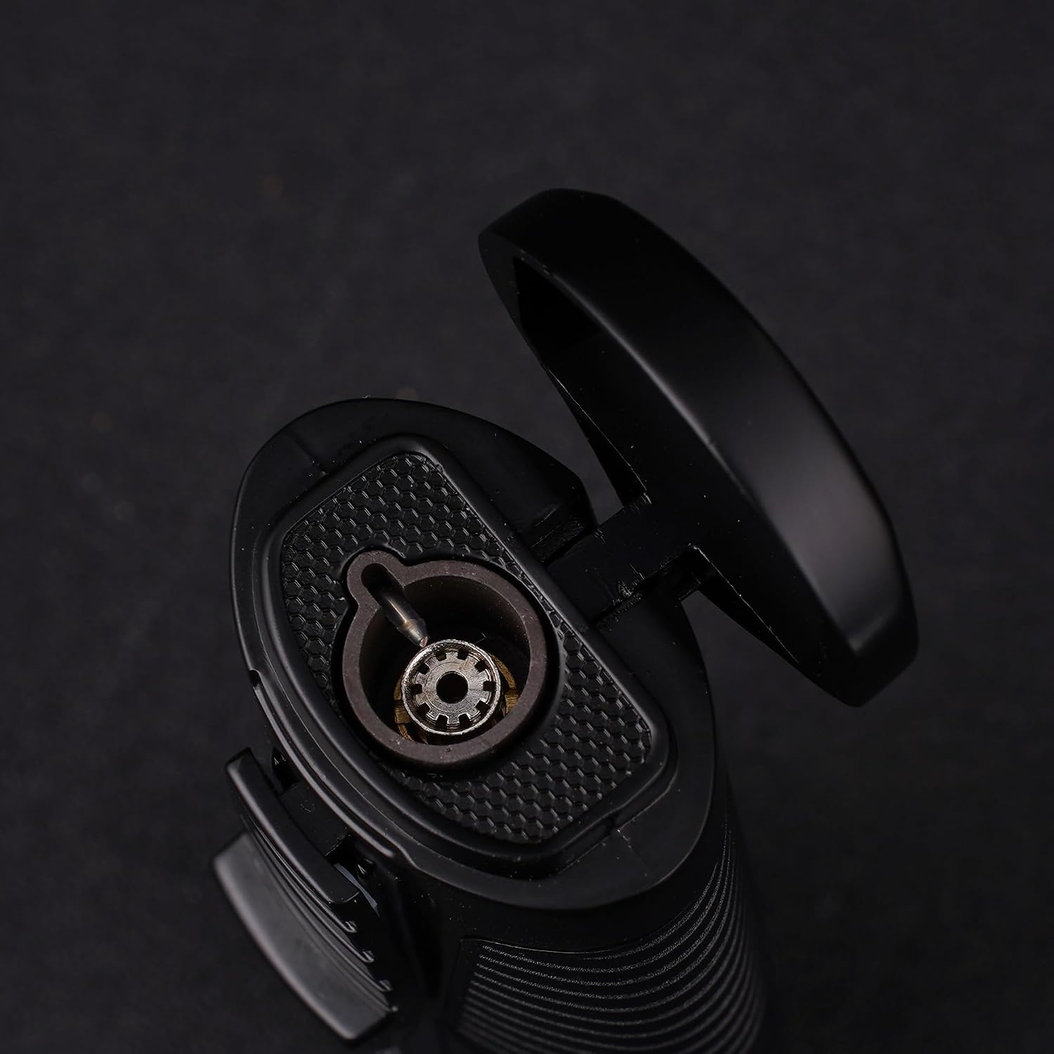 Cigar Lighter Single Torch Jet Lighter, High Volume Windproof, Cigar Rest (Black) image 3