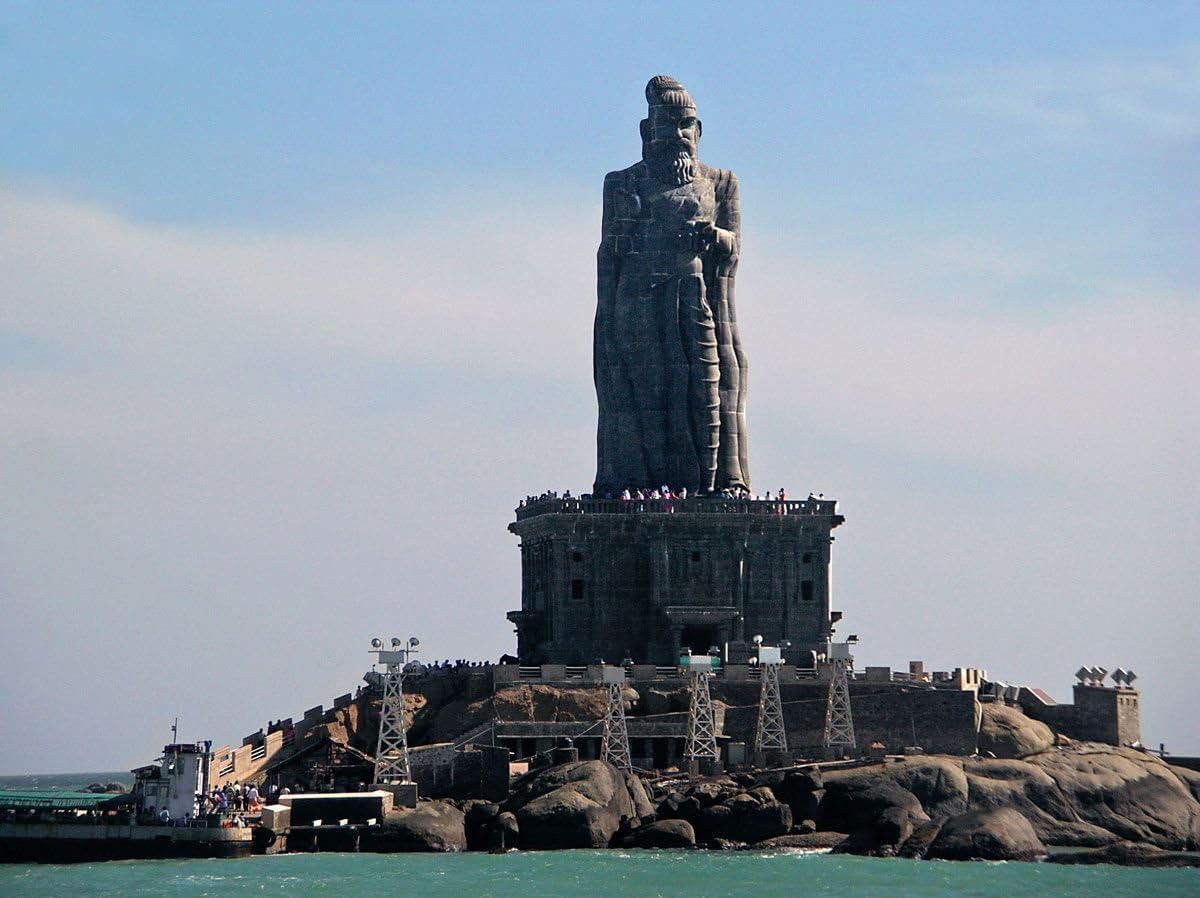 Thiruvalluvar Statue, Kanyakumari - 16 x 12 inches - Photo Print - Unframed (CE79)