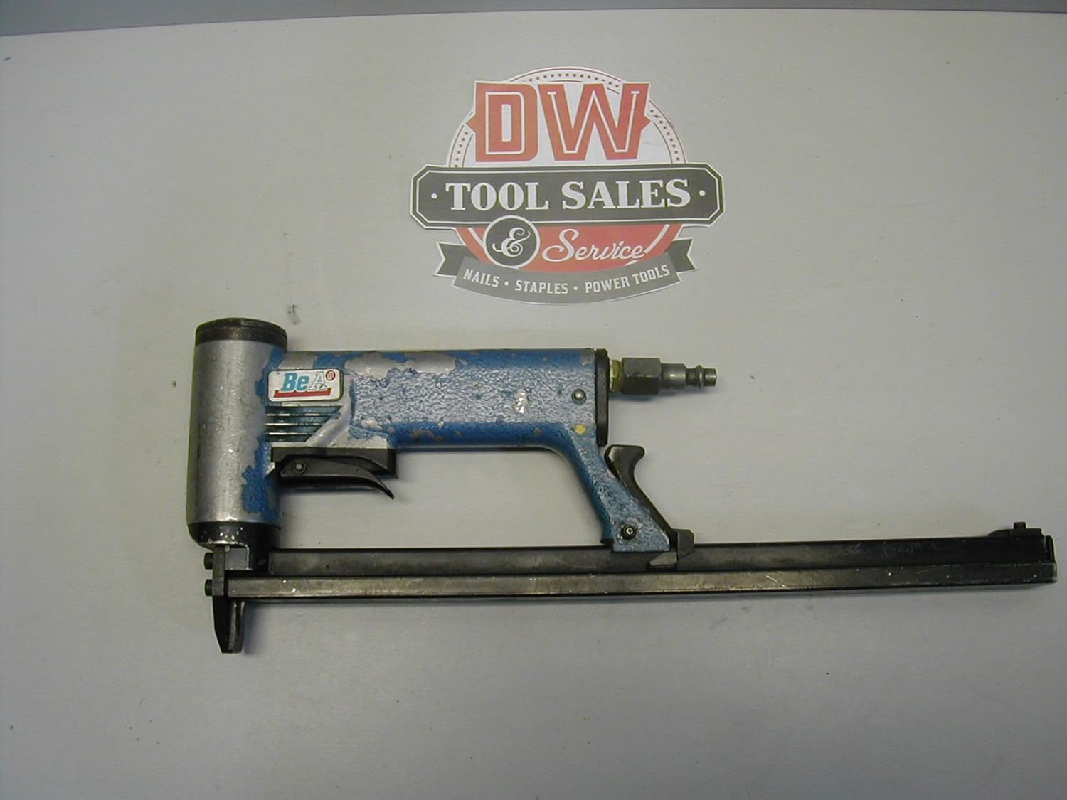 BeA 12000034 71/16-401LM 22 Gauge Pneumatic Stapler with Long Magazine, 3/8" Crown