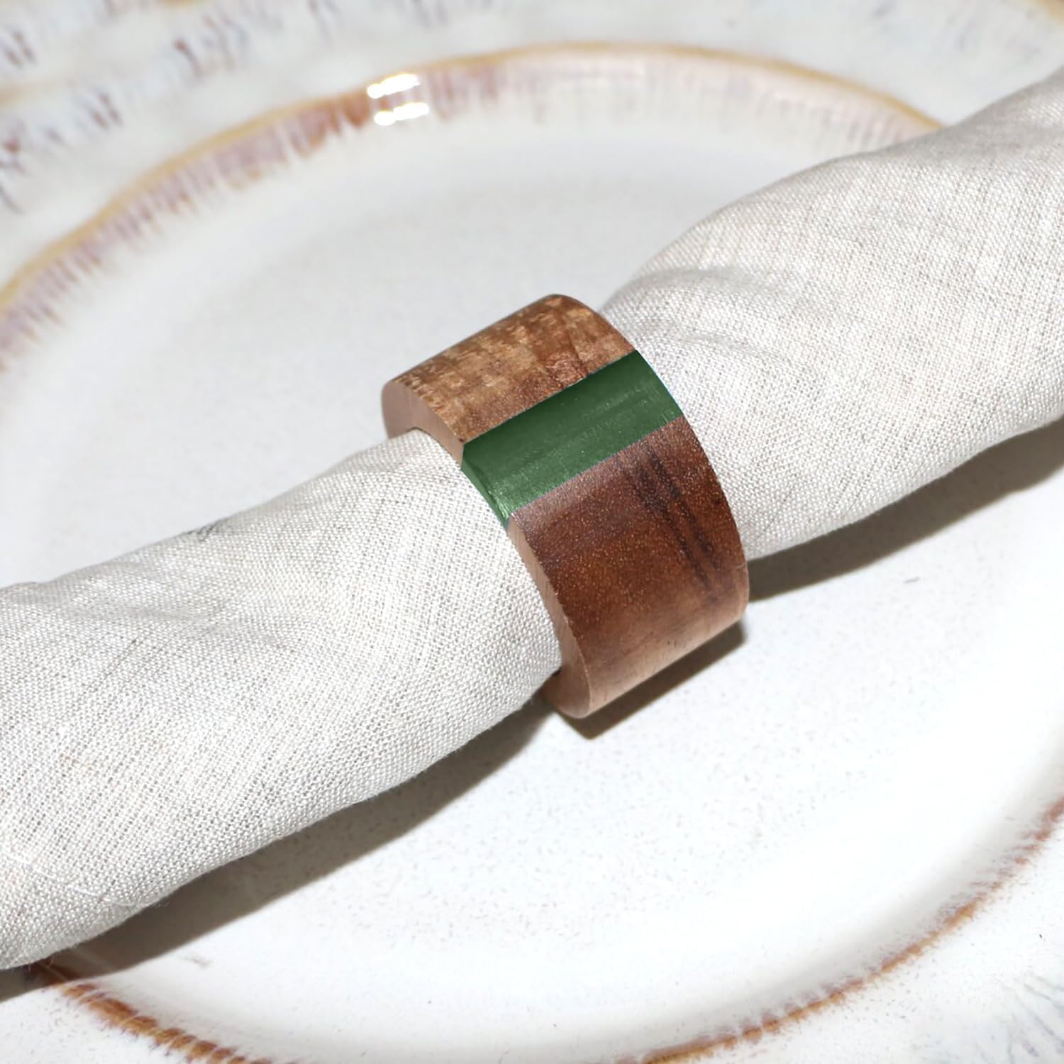 Wooden Napkin Rings Set of 8 for Dinning Table Decor - Acacia Wood Resin Napkin Holde for Cloth Napkin (Round Shape,Ivory Color)