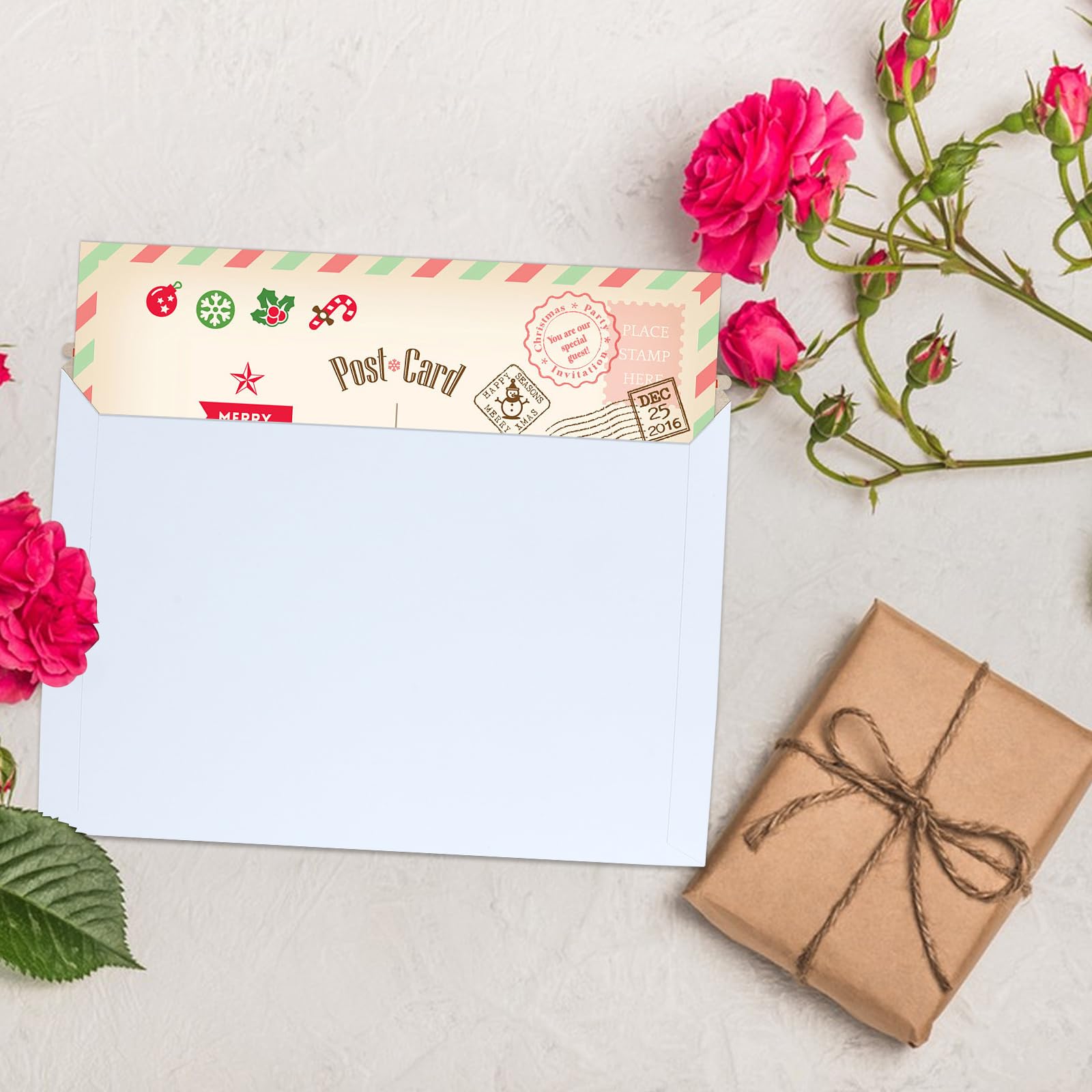 Lot de 50 enveloppes blanches A4 à décoller et à fermer - Enveloppes rembourrées en carton 250 g/m² pour envoi postal