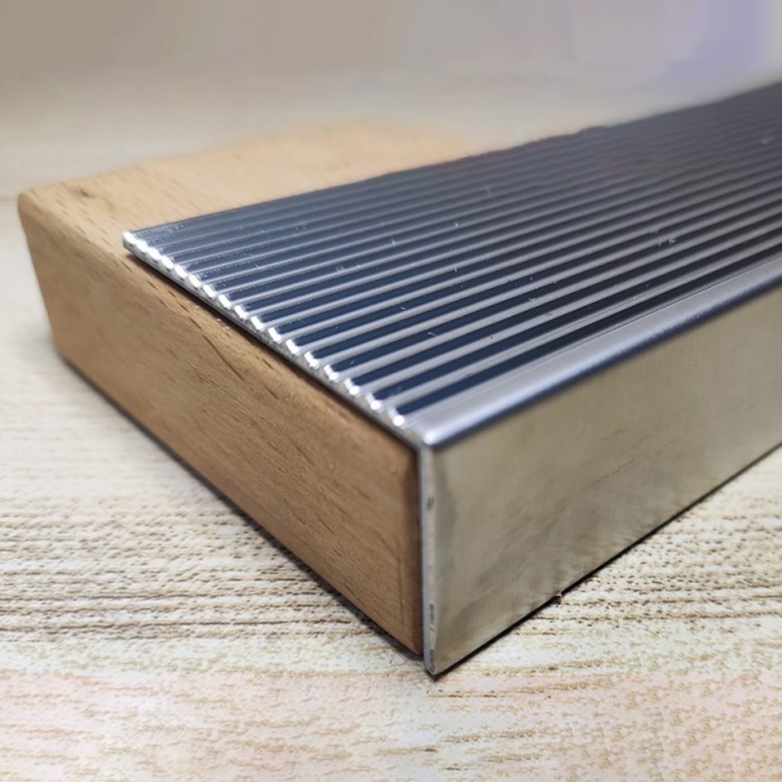 Perfil de remate para peldaños de hormigón/Cemento/baldosas, Protector de Borde de Escalera de Acero Inoxidable para Exteriores, Tira de transición de Suelo en Forma de L Recortable, Ancho 1