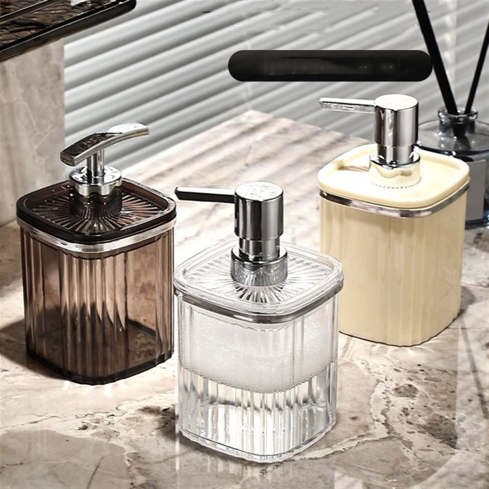 Dispenser per Doccia da 440 ml, flacone divisibile per Shampoo e Gel High Beauty con Pompa a Pressione per Bagno e Cucina (Colore: Beige)