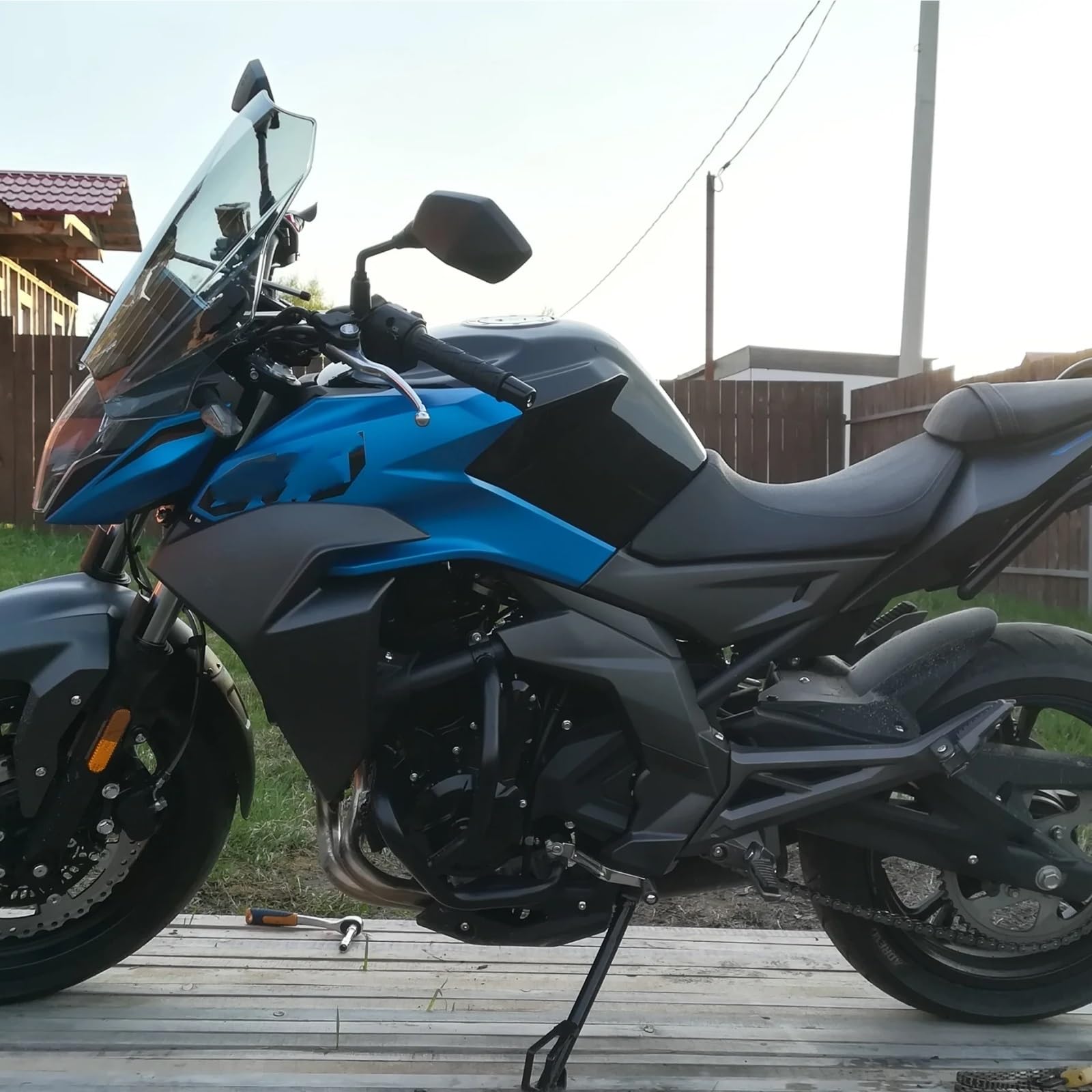Parabrezza zanzariera Deflettore antivento Per BMW R1150R R1200R R 1150R R 1200R R 1150 RR 1200 R Parabrezza Universale Moto Parabrezza Schermo Con Lente Fumé Deflettore Parabrezza universale per moto