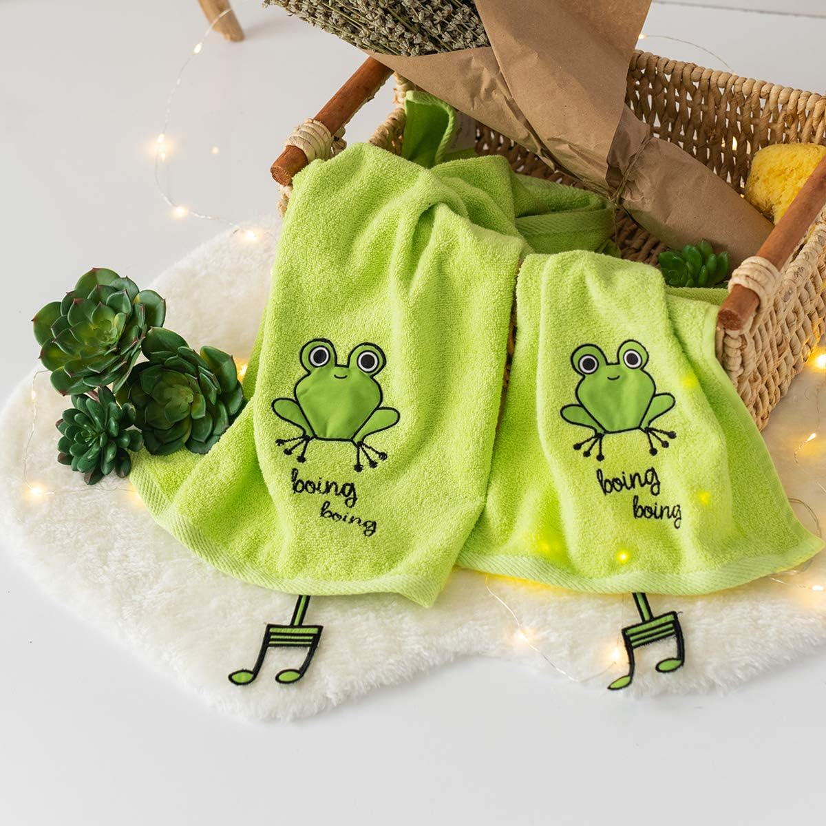 Milk&Moo Kids Washcloths for Bath, Green ChaCha Baby Frog Kids Bath Towel, Wash Cloths for Kids. 2 Pieces Includes 20x31 Inch Washcloth and 12x20 Inch Hand Towel. 100% Turkish Cotton, Green