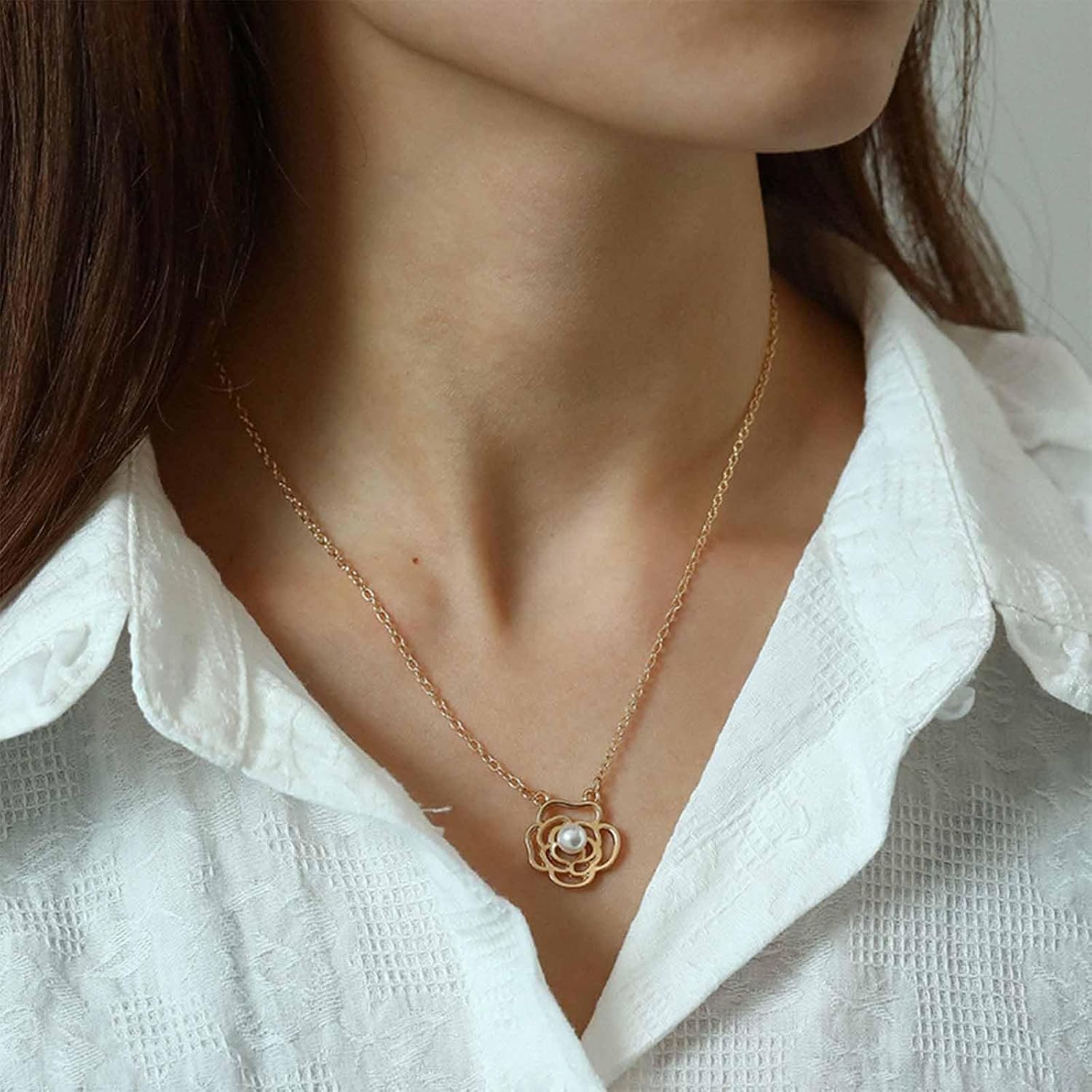 Bohemia Pearl Flower Choker Necklace Hollow Flower Pendant Necklace Gold Rose Flower Necklace Vintage Floral Choker Necklace Jewelry for Women - Image 2