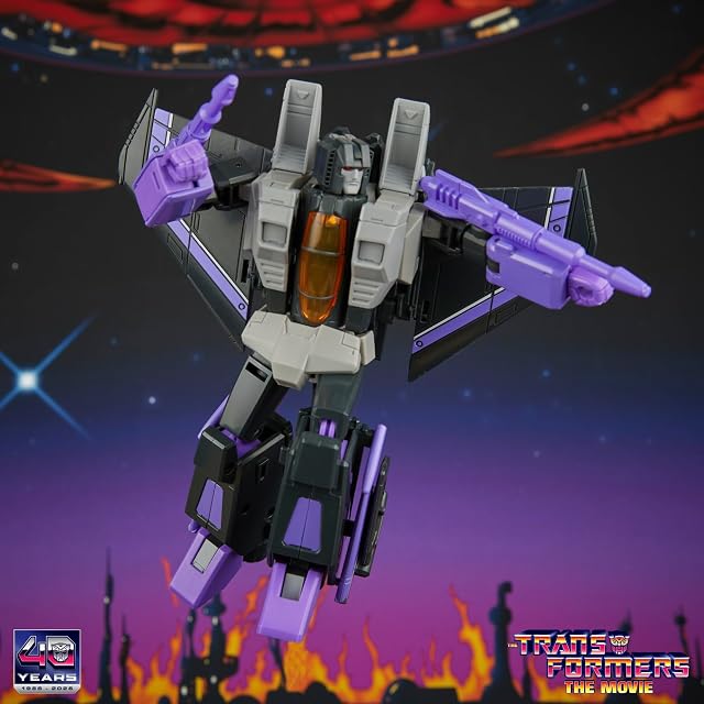 Foto 7 de 8 de Transformers Studio Series, película, Skywarp, Figura Convertible Voyager Class de 16,5 cm