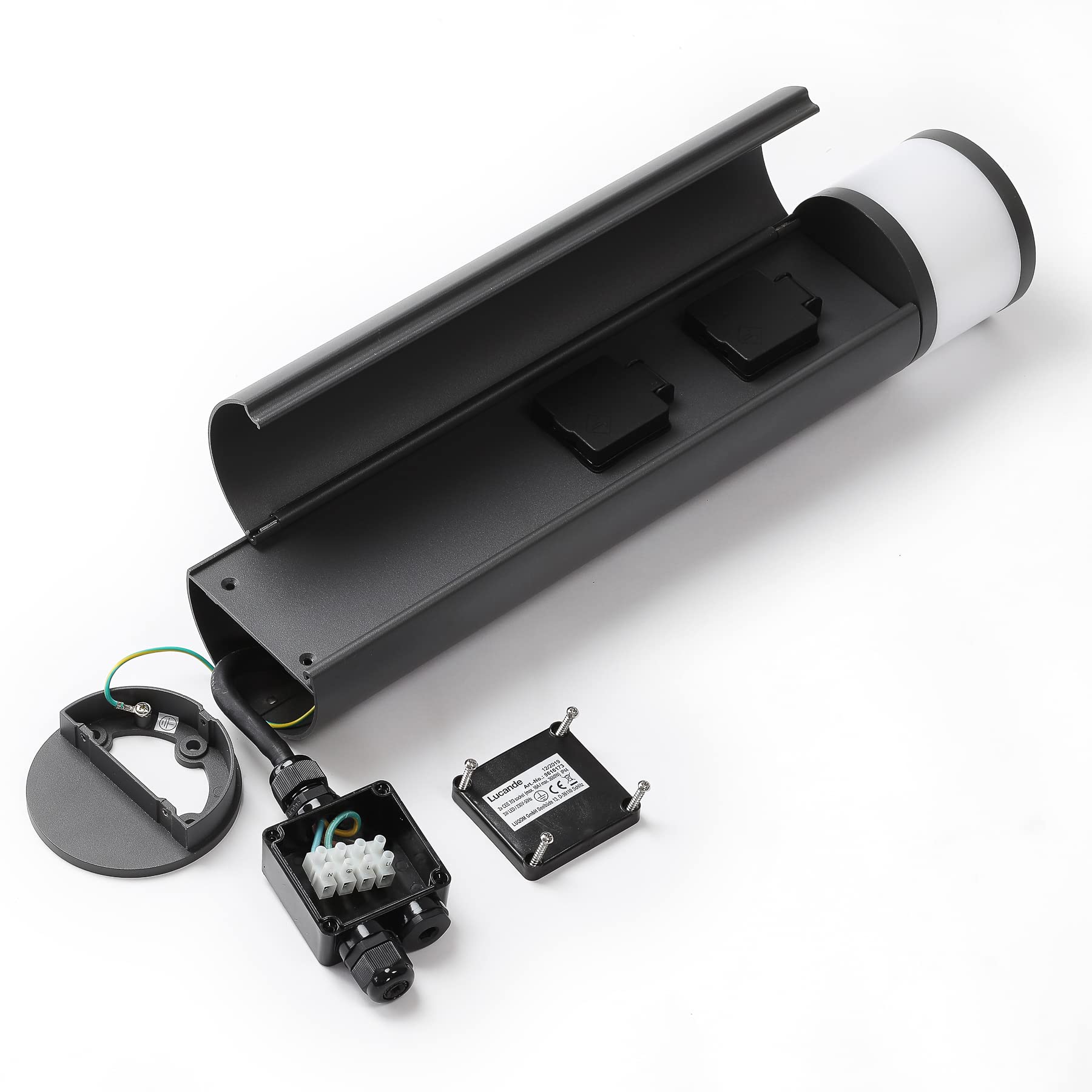 Lucande LED Sockelleuchte/Wegeleuchte mit 2 integrierten Steckdosen, Gartenlampe 47,8 cm spritzwassergeschützt IP44 3W
