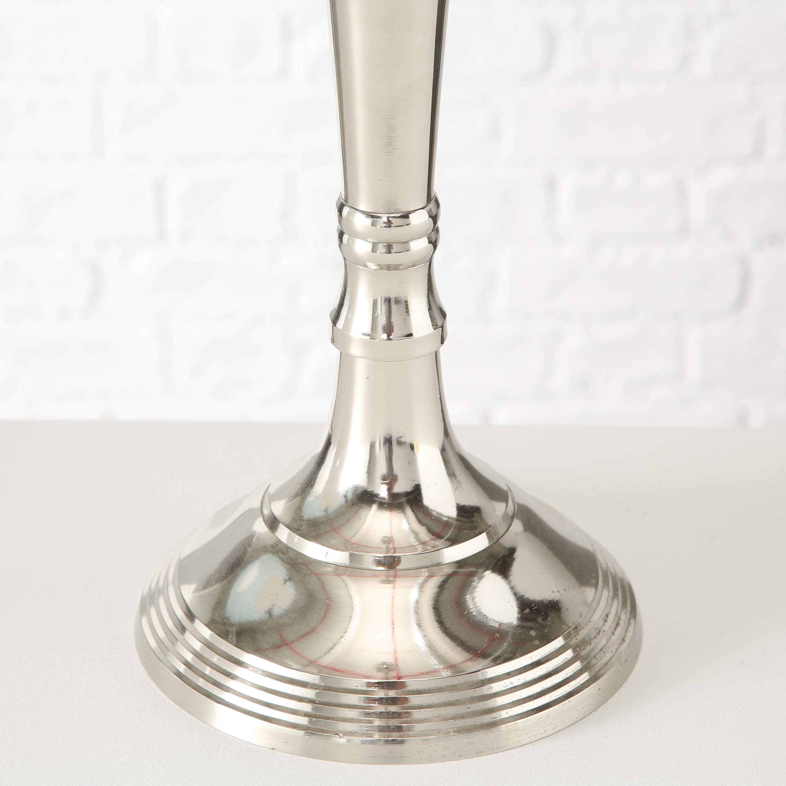 Romantischer, Übergroßer Hamptons Kerzenleuchter für 5 (Fünf) Kerzen, Silber, Handgefertigt aus Aluminium Nickel, 46 cm x 78 cm