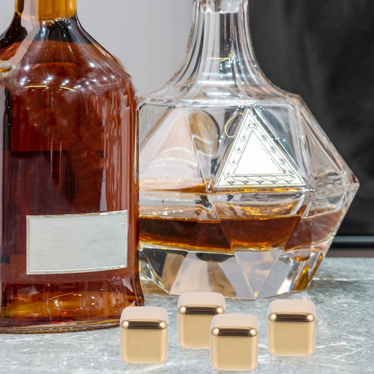 LIFKOME Cubitos de Hielo Reutilizables sin Aguar Congelación Rápida y Diseño Duradero de Acero Inoxidable Dorado para Enfriar Bebidas para Uso Hogar