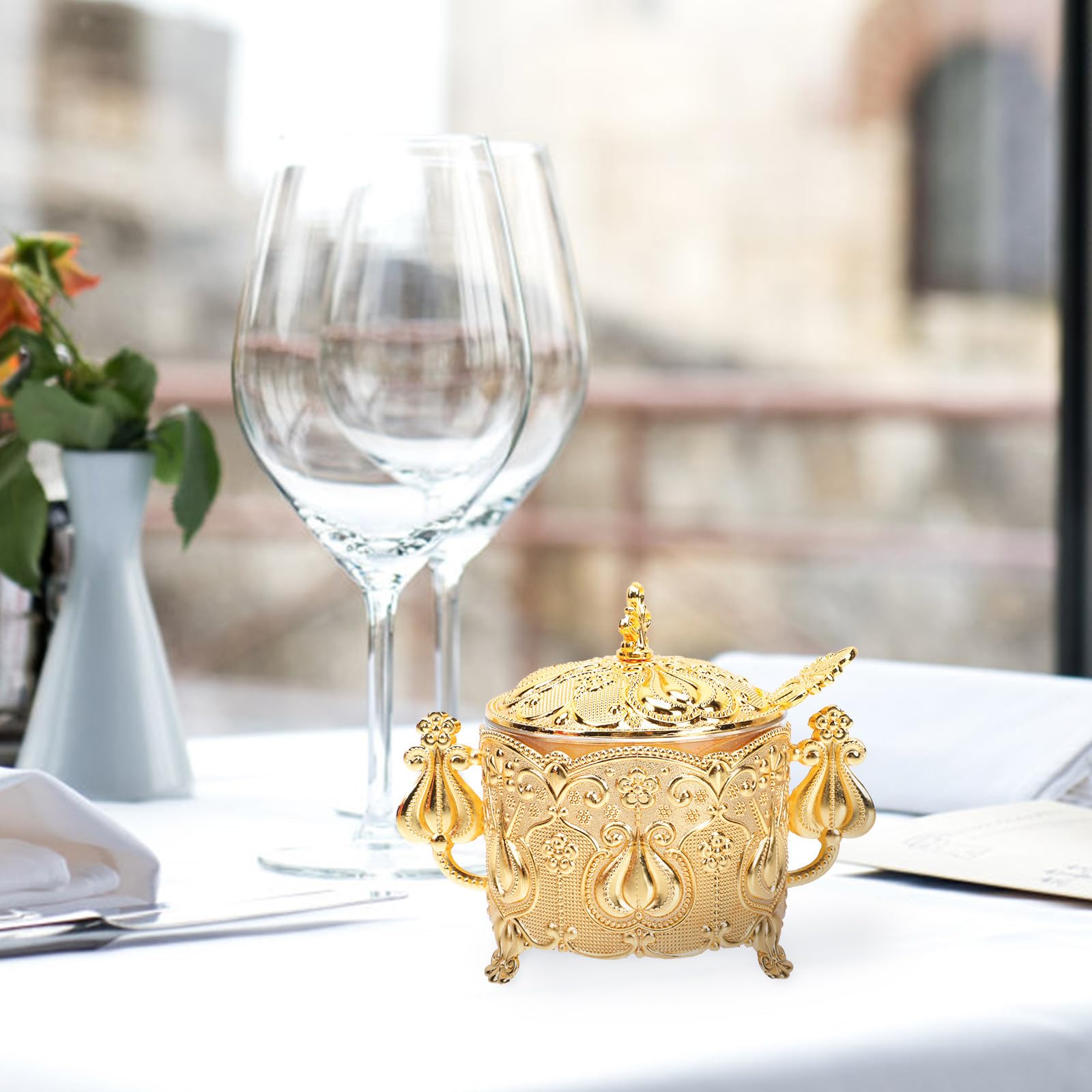 Zuccheriera in Metallo con Cucchiaio e Coperchio, per Zucchero e Sale | Finitura Oro, Stile Europeo Elegante, Decorativo per Cucina e Hotel, Contenitore per Zucchero o Sale