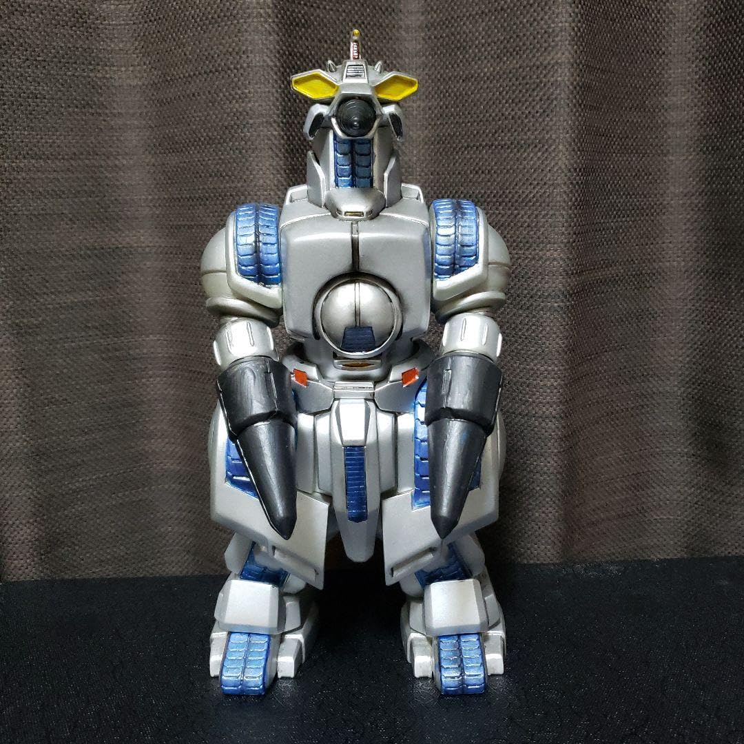 Amazon.co.jp: ツクダホビー 組み立てキット ソフビ 円谷