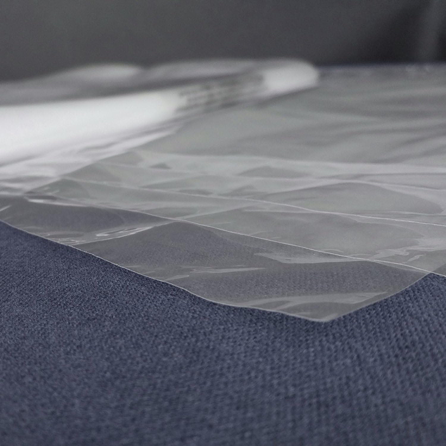 Becko US Self Seal Clear Flat Poly Bags with Suffocation Warning for Storing Clothing/Towel/Blanket/Doll (18”x24”) - 100pcs