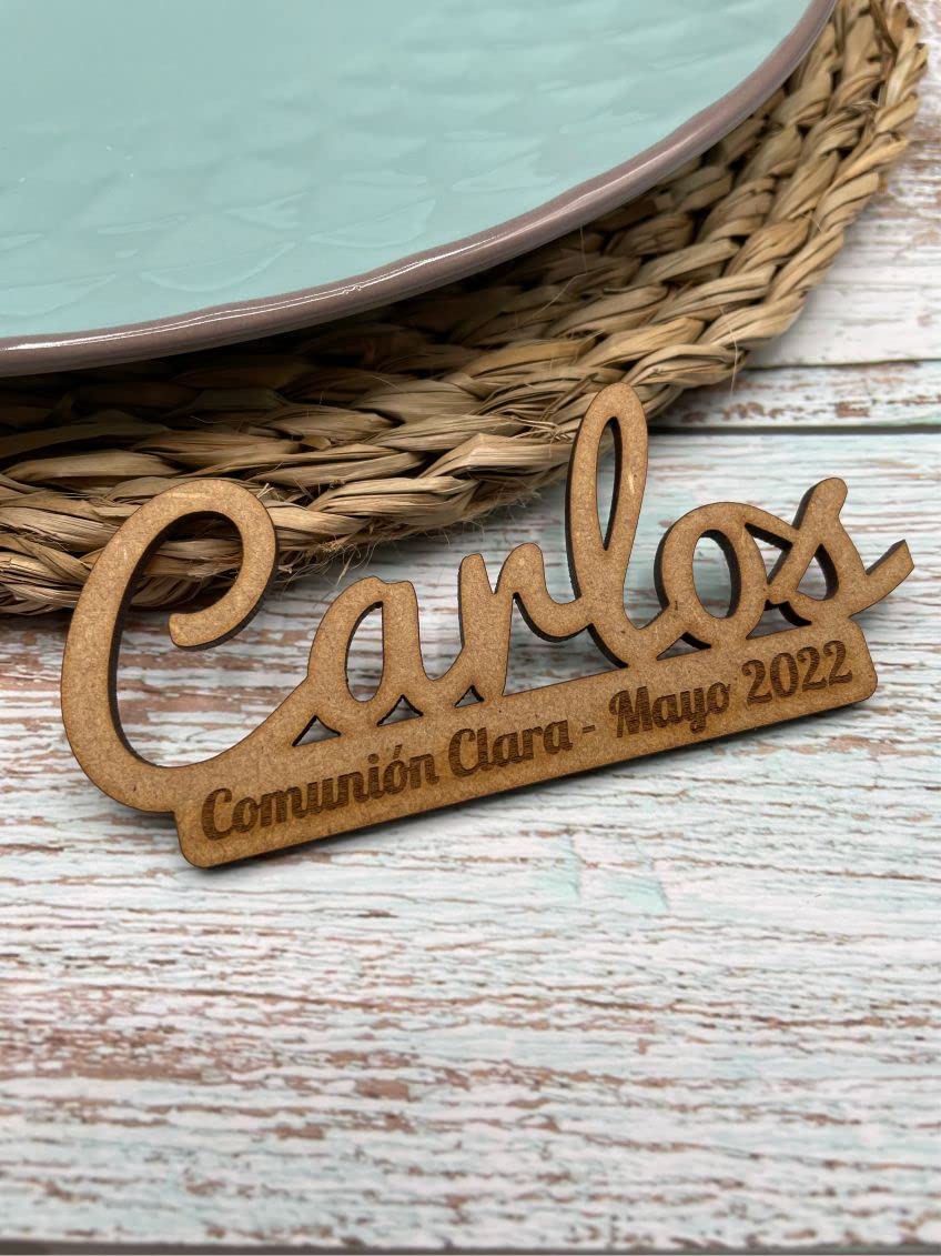 5 Nombres marcasitios de madera. Personalizados. Ideal bodas, comuniones, bautizos, cumpleaños, celebraciones. Producto 100% español.