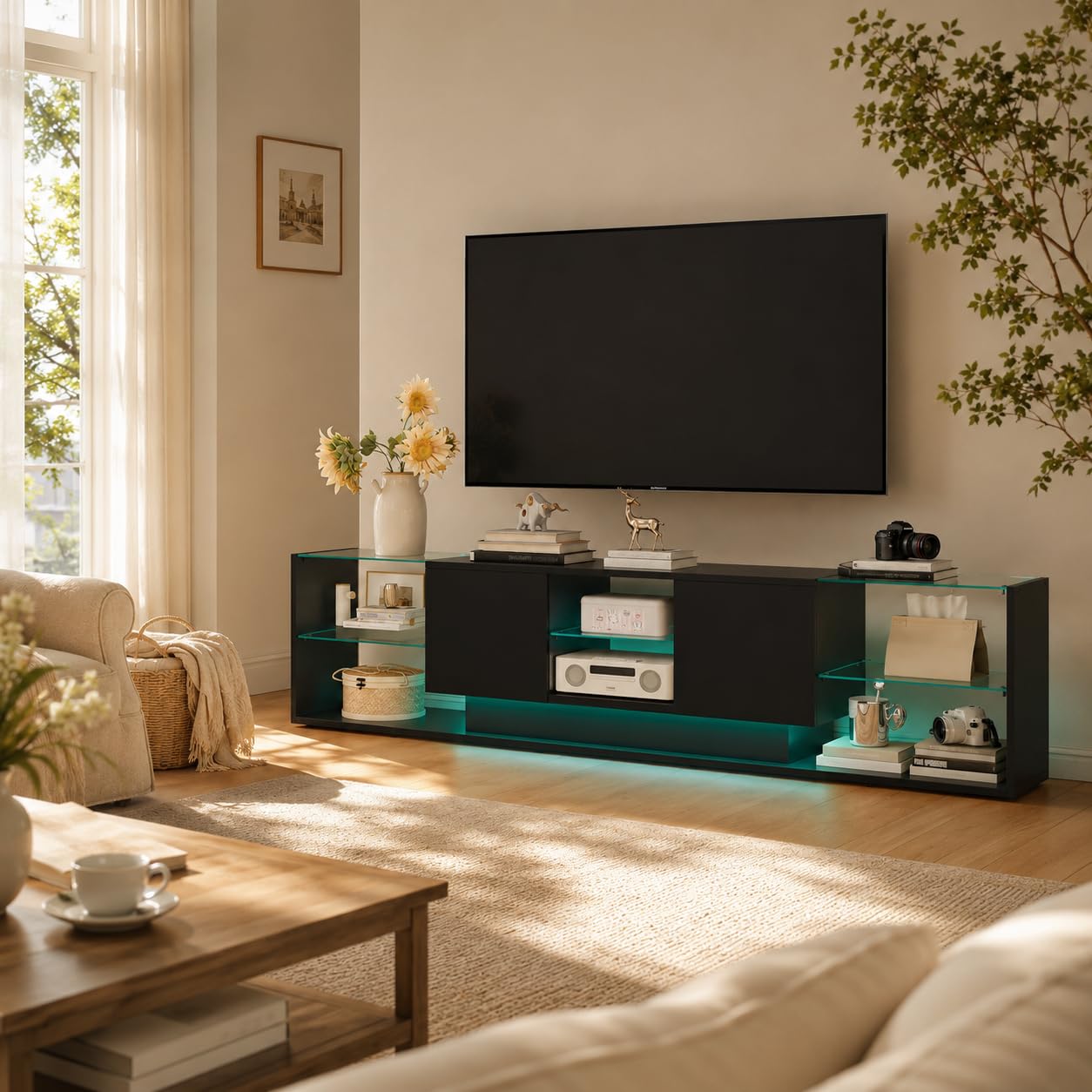 Mobile base per TV con vano portaoggetti, tavolo TV con 2 ante e ripiano in vetro, mobile porta televisione per televisori fino a 85 pollici, mobile laterale per TV per soggiorno, nero, 200 x
