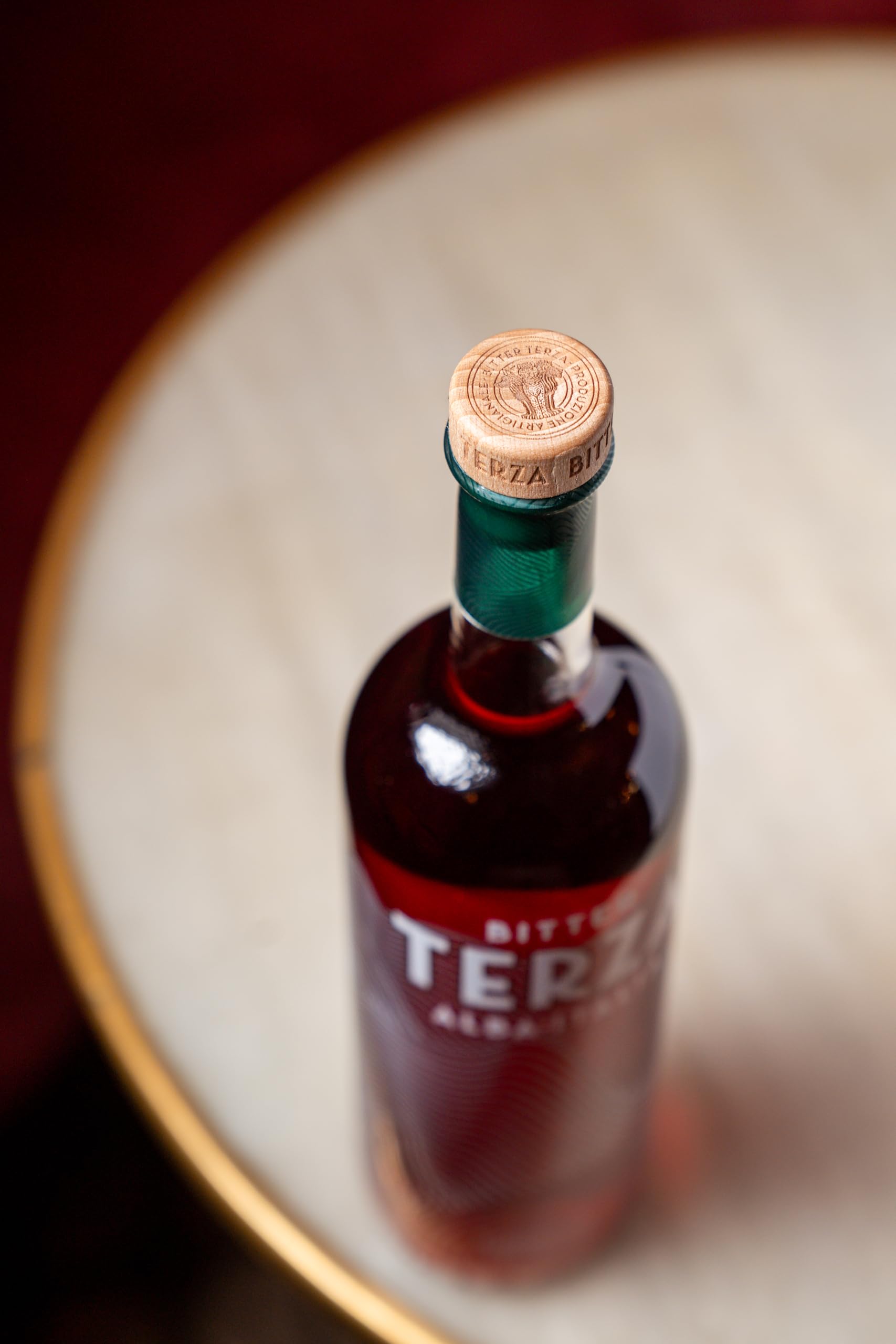 Terza Bitter Rosso Italiano Artigianale, 22 Botaniche, Infuso con Arancia Amara e Mandarino, 70cl, 24°