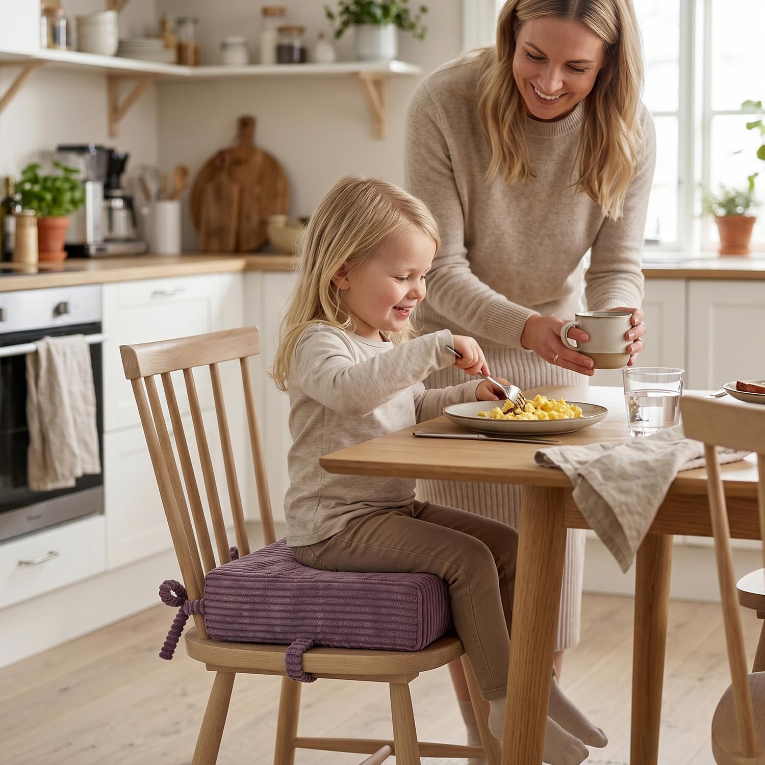 KiddyMoon Sitzerhöhung Für Kinder, Sitzkissen Für Kinderstuhl Mit 10 Cm Höhe, Waschbarem Bezug Und Bindebändern, Violett