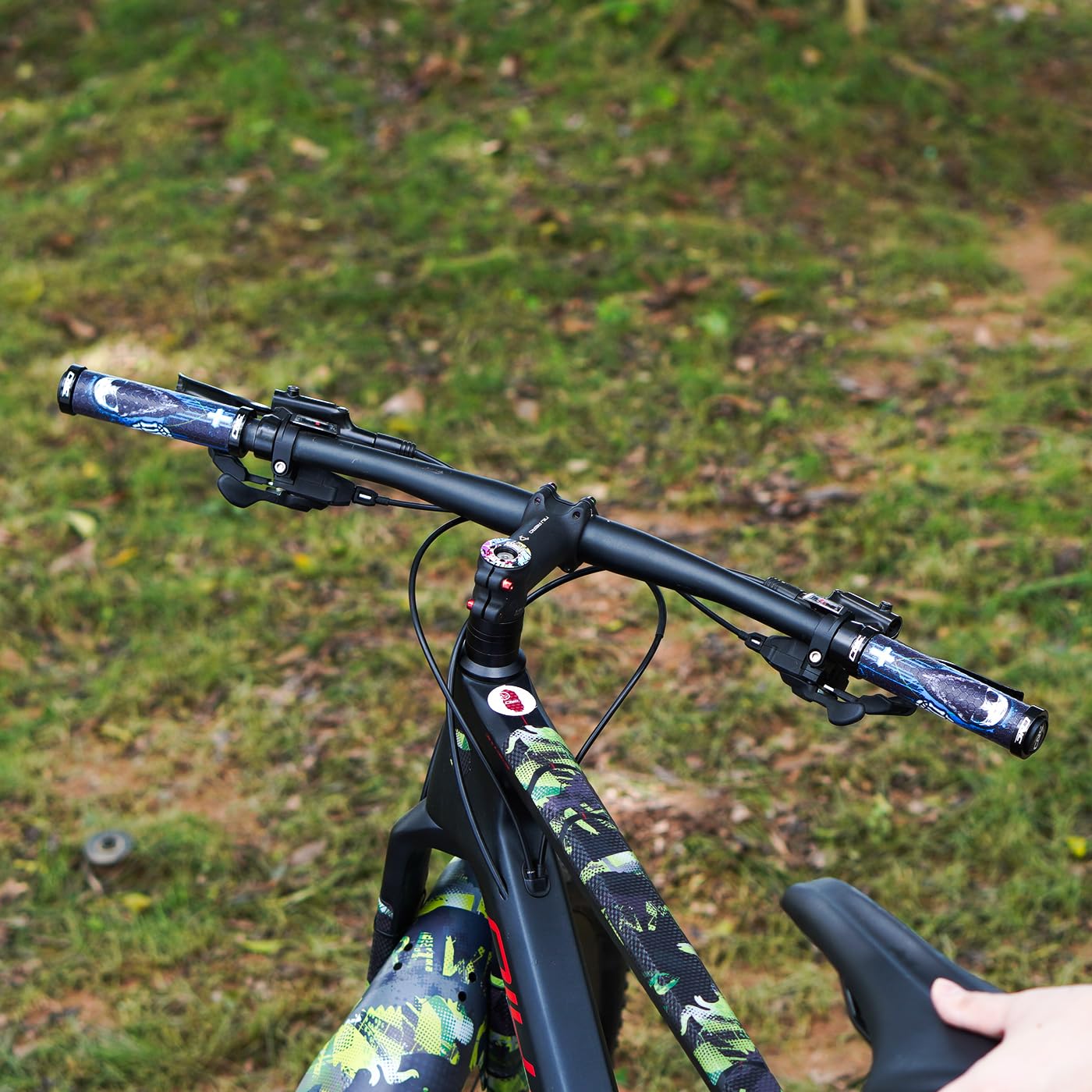 Chooee Impugnature 3D Mountain Bike,Impugnatura per manubrio MTB in silicone da 130 mm,Doppia serratura sulla comoda maniglia della bicicletta